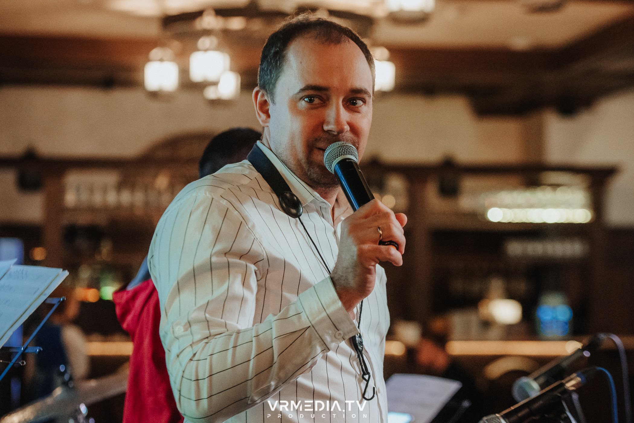 Джазовая среда: JAM SESSION