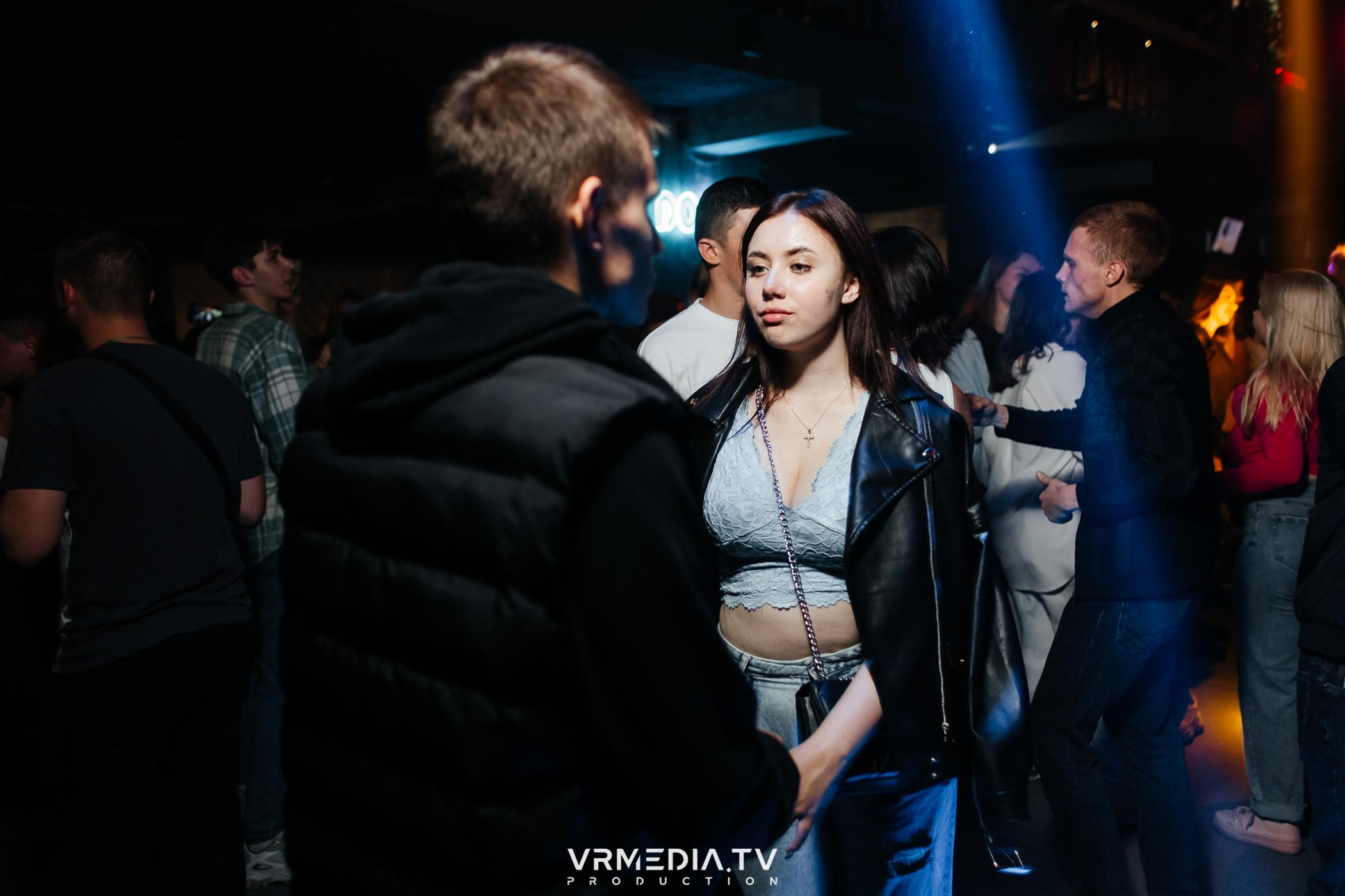 Выходные в баре «DOSKI»