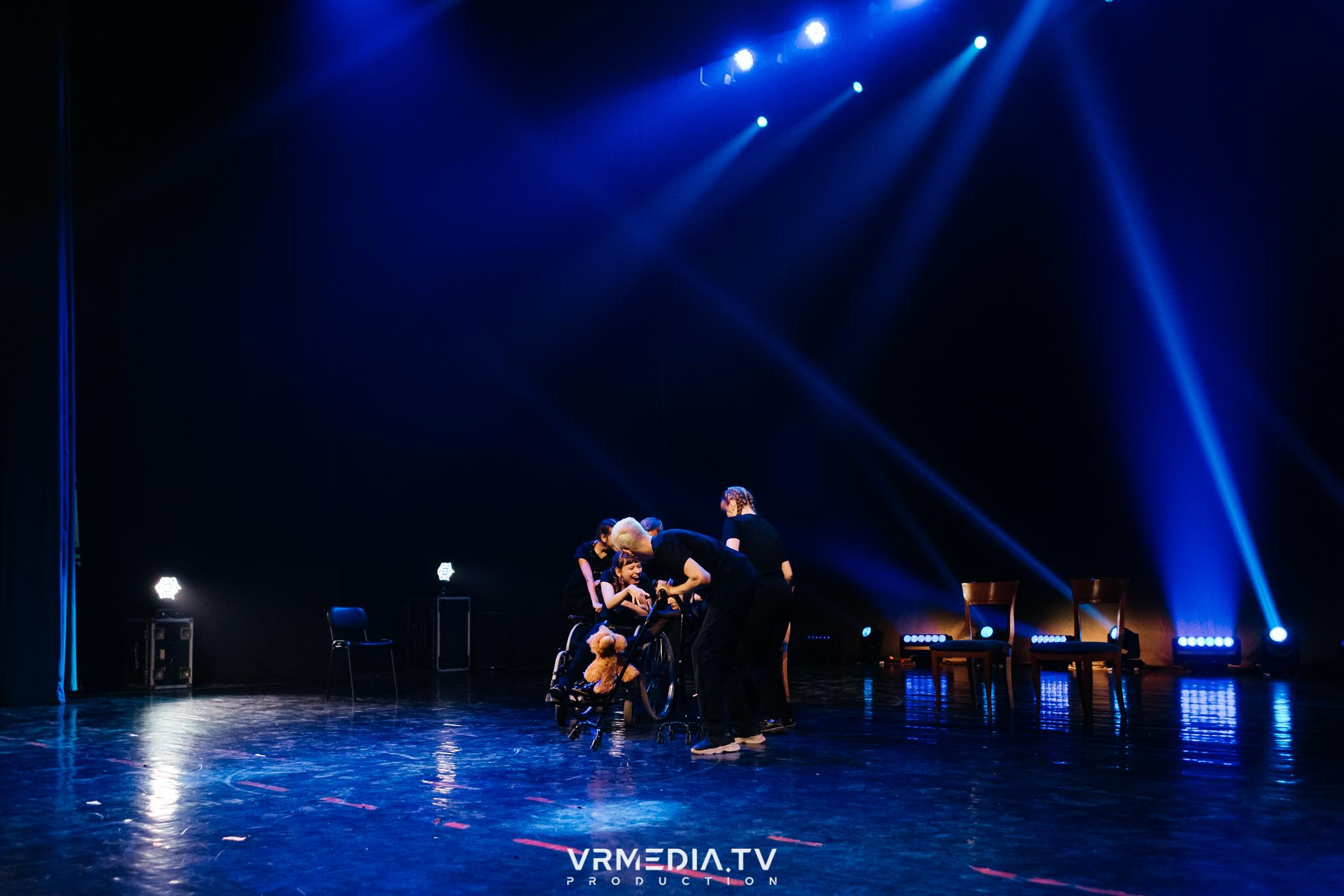 Пока все в доме