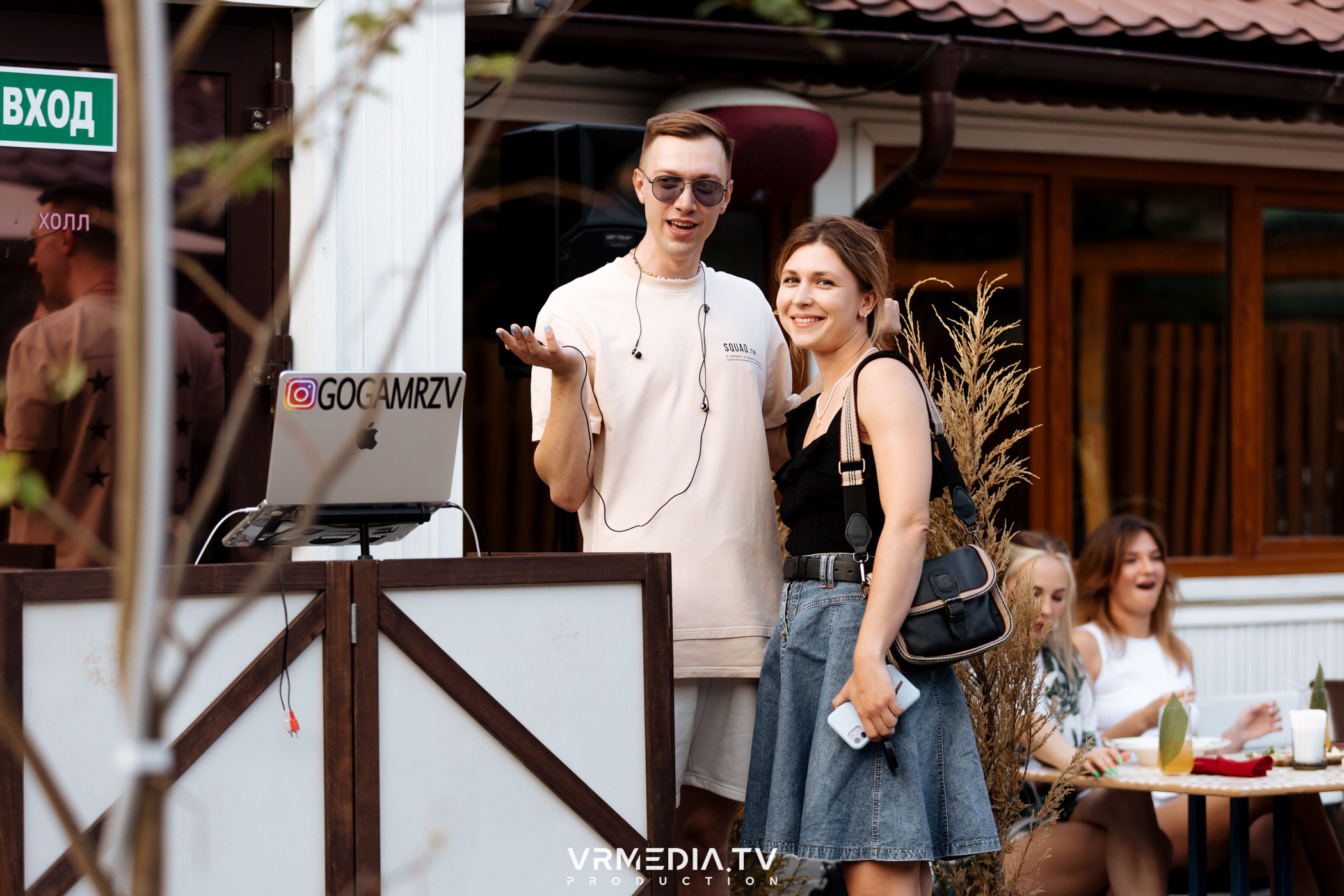 «Среда — маленькая пятница» в караоке-бар «OPERA»