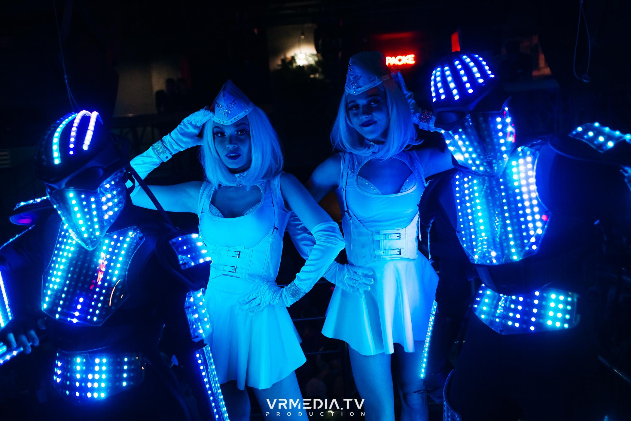 Выходные в баре «DOSKI»