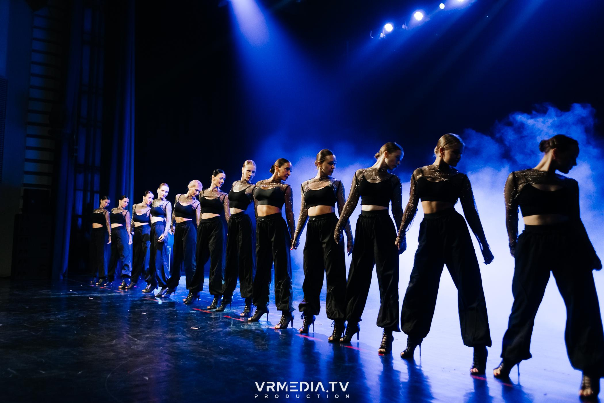 Пока все в доме