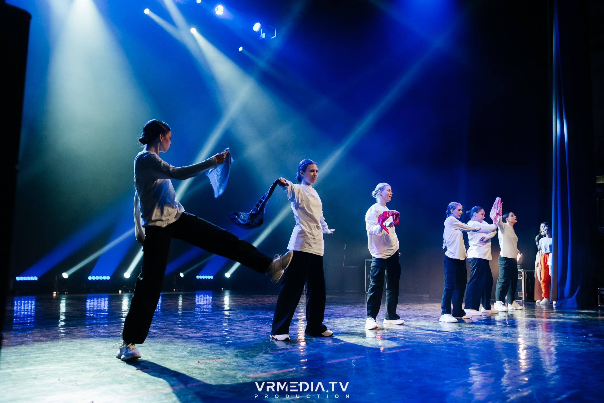 Пока все в доме