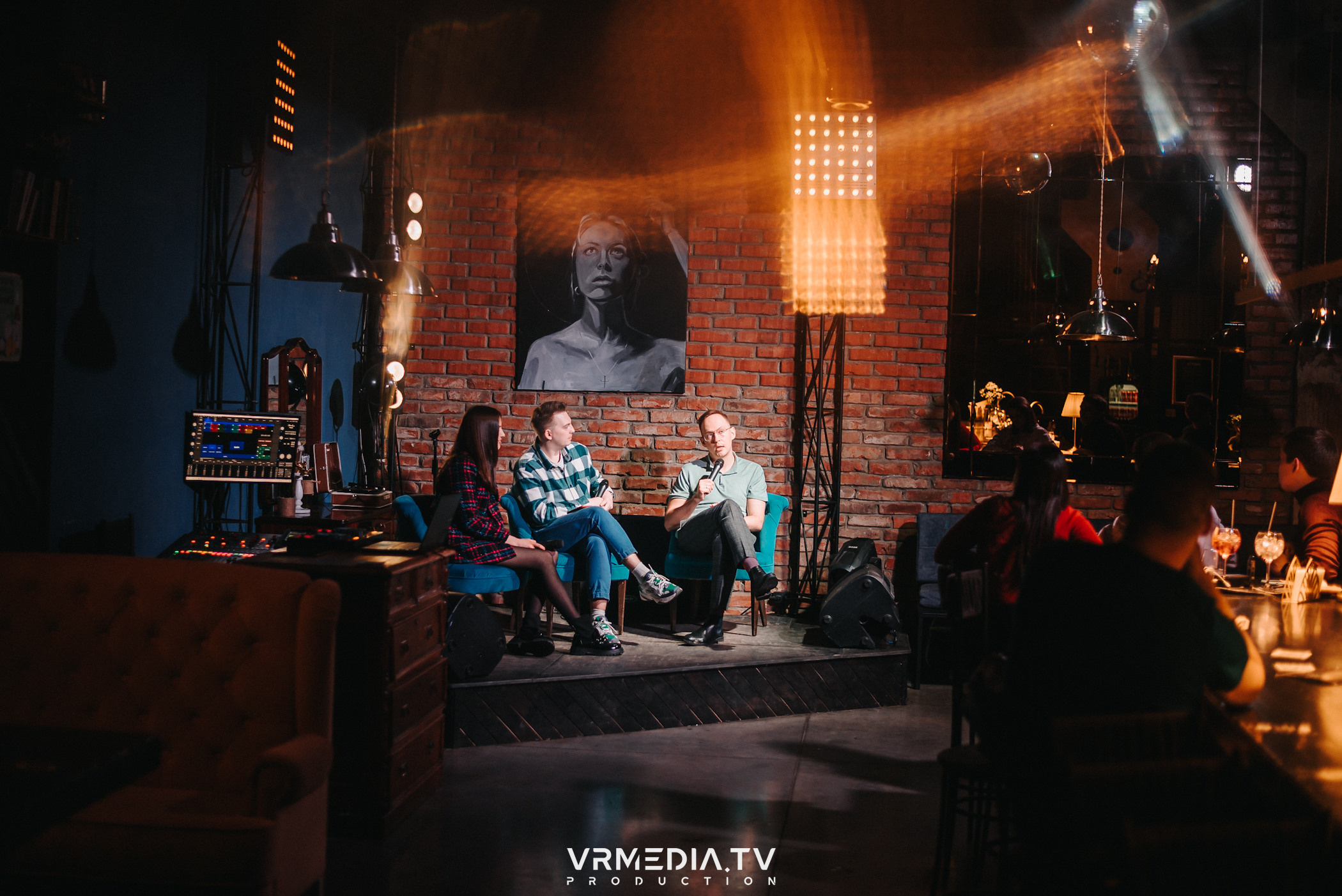 «ДАВАЙ ЧЕСТНО?» в баре-рюмочной «ТОЛК»