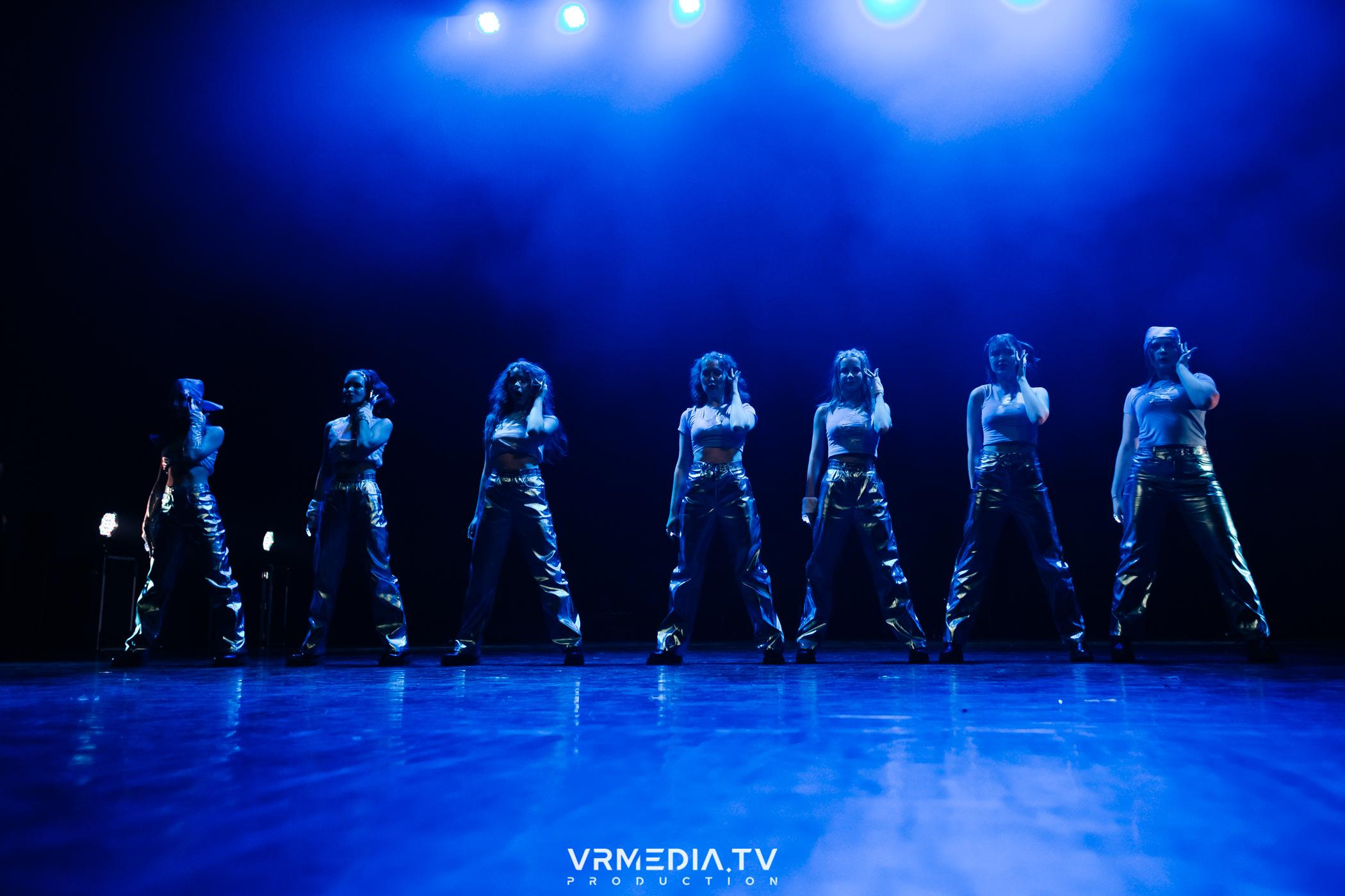 Пока все в доме