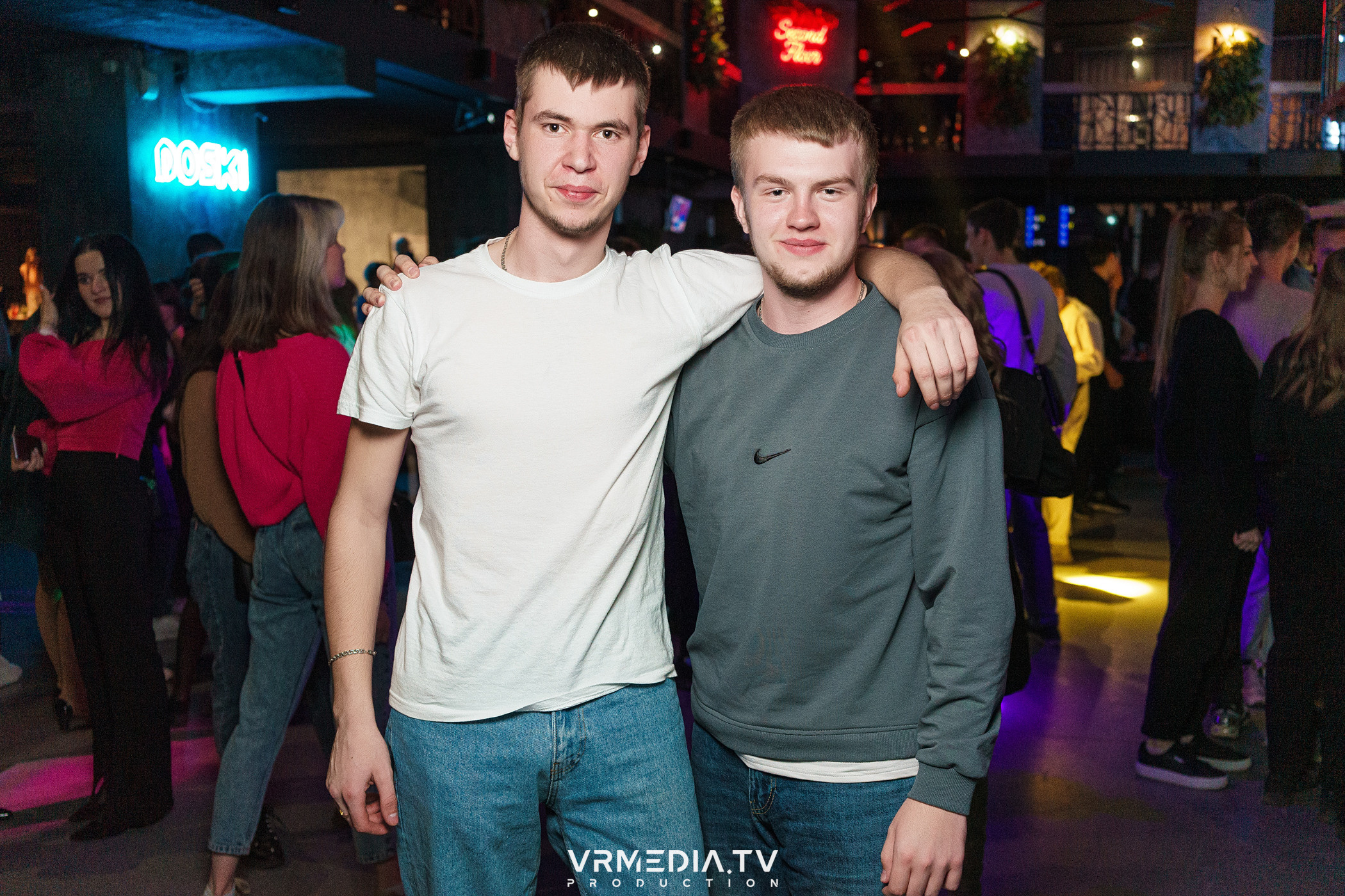 Выходные в баре «DOSKI»