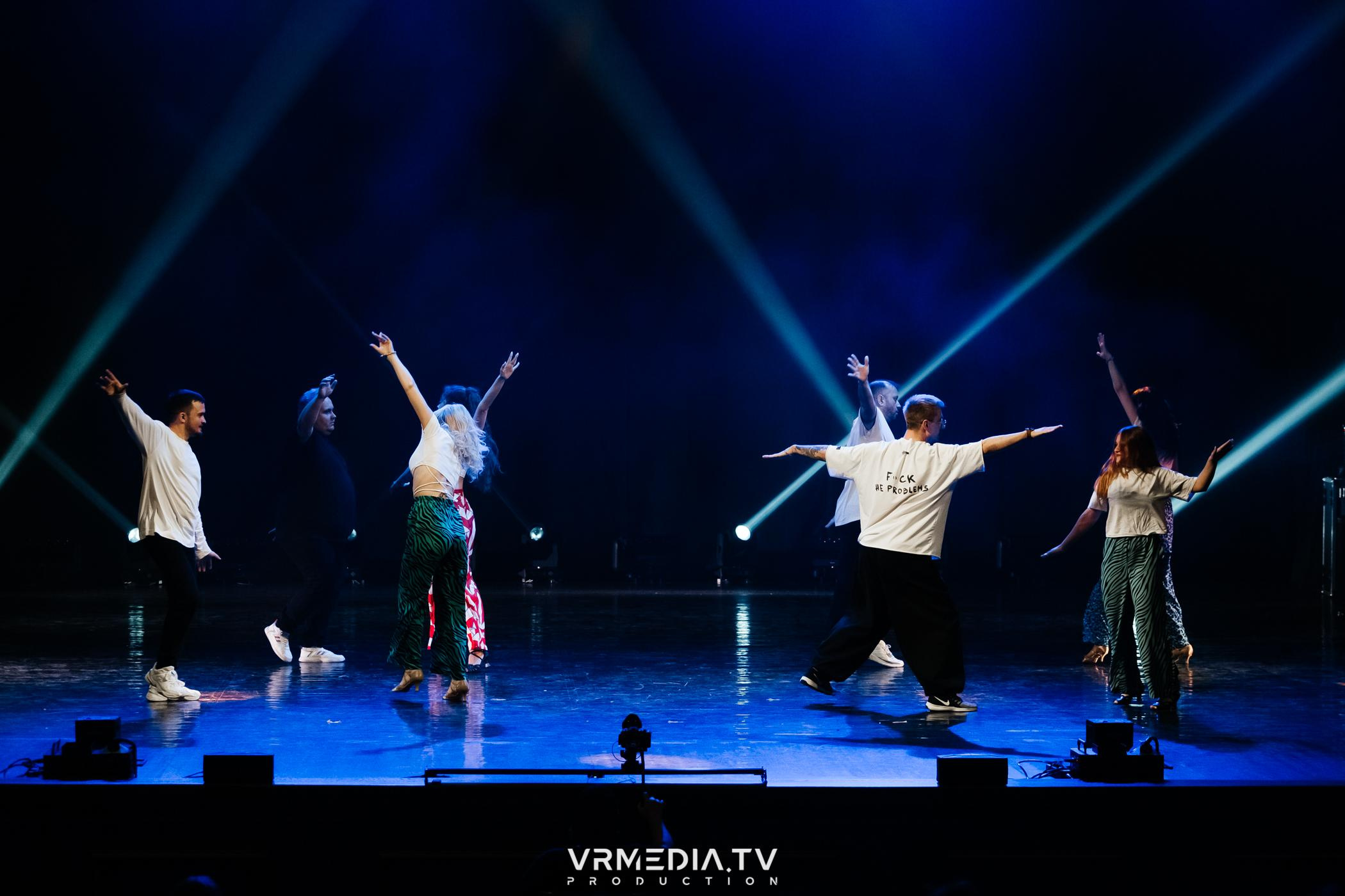 Пока все в доме