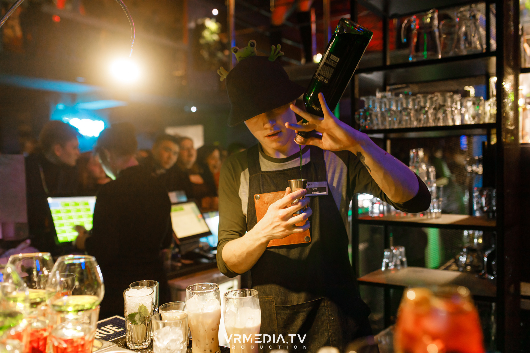 Выходные в баре «DOSKI»