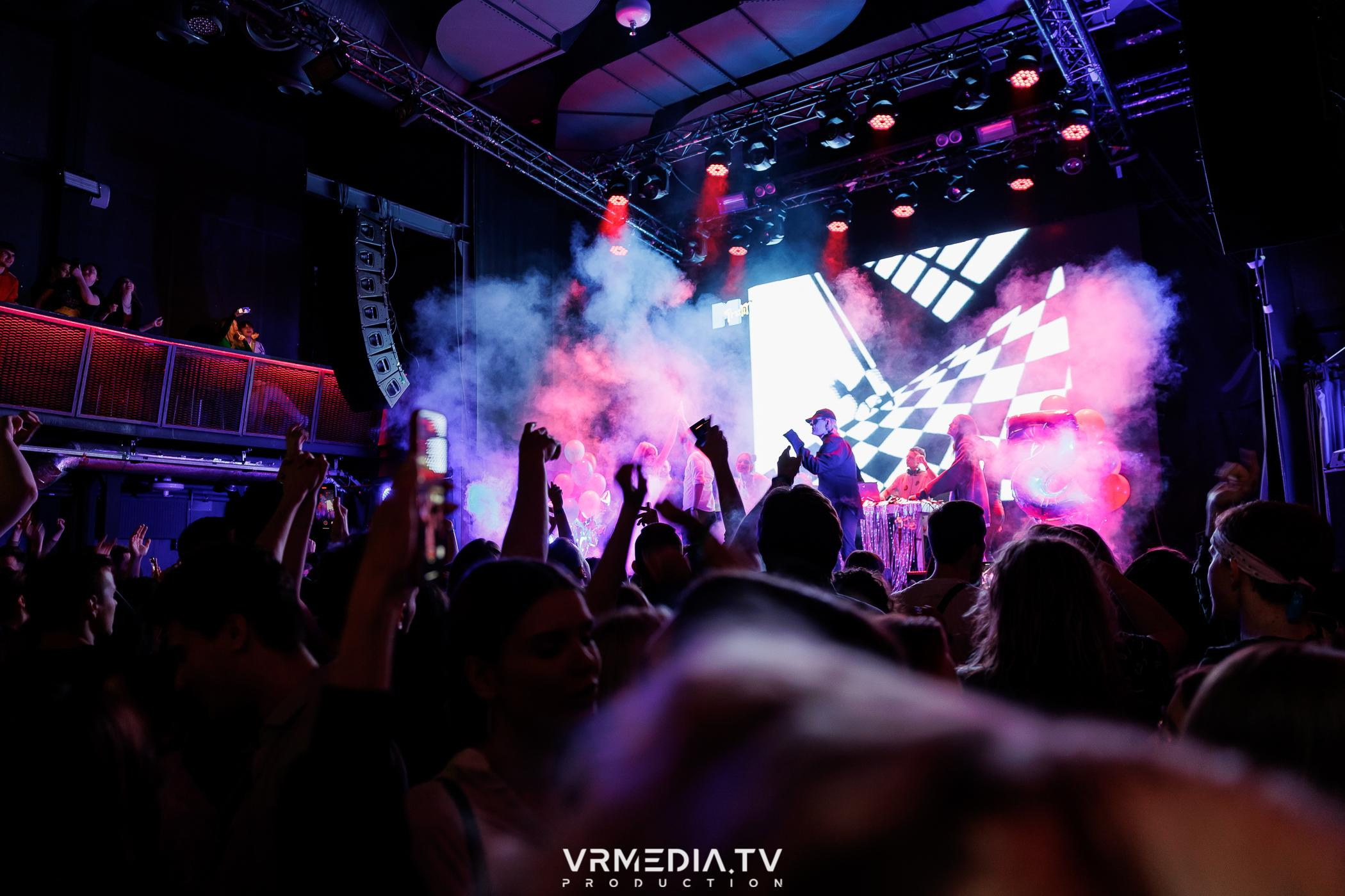 Молодость простит! 5 лет!