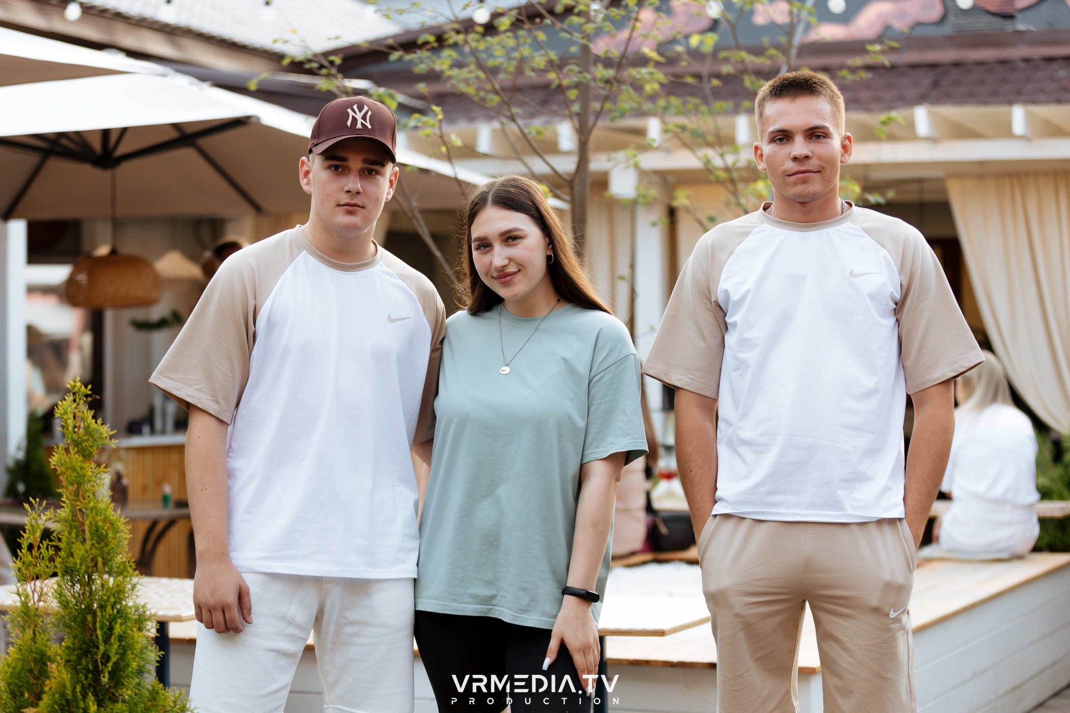 «Среда — маленькая пятница» в караоке-бар «OPERA»