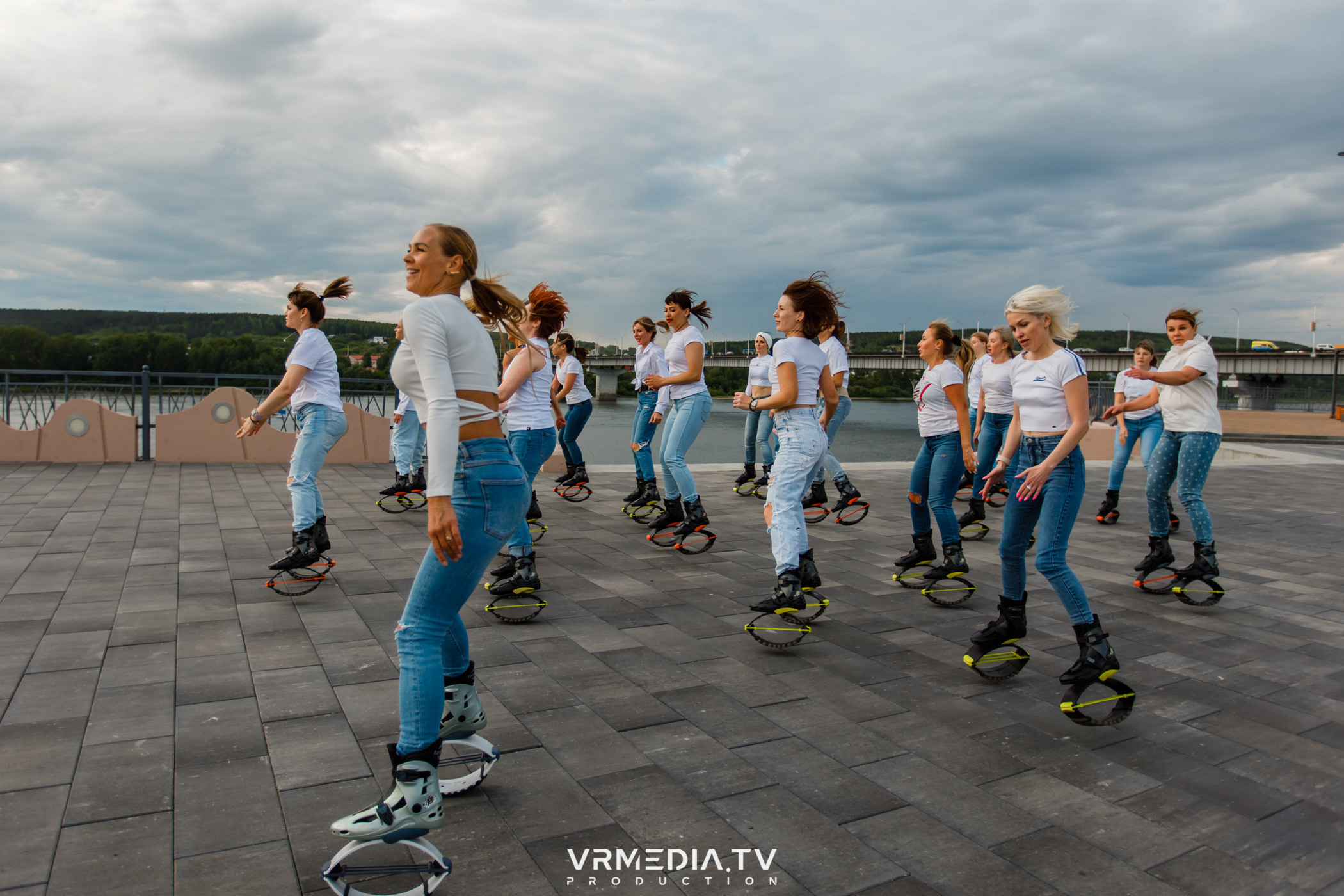 Открытая тренировка «Kangoo jumps»