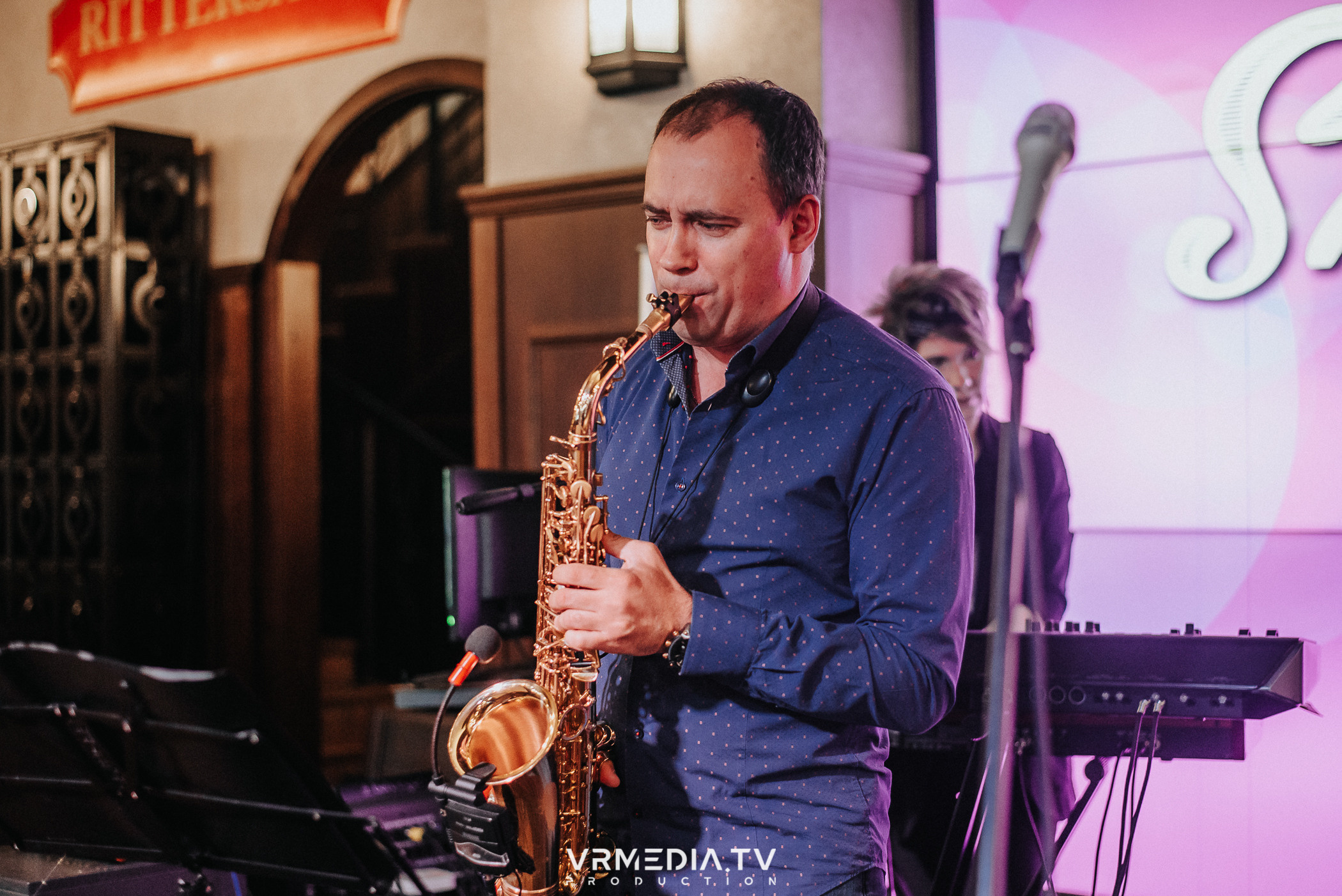 Джазовая среда: Smooth Jazz