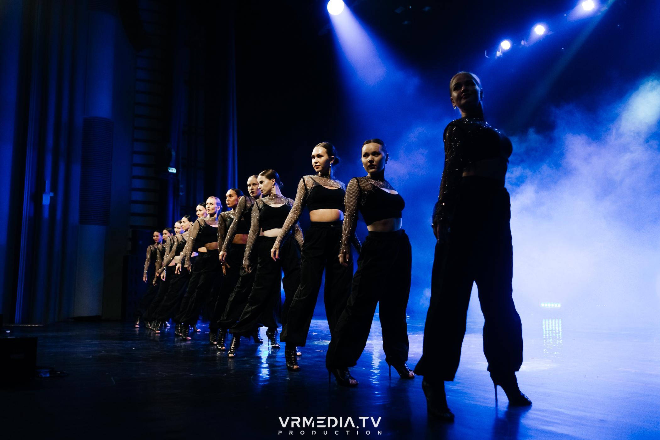 Пока все в доме