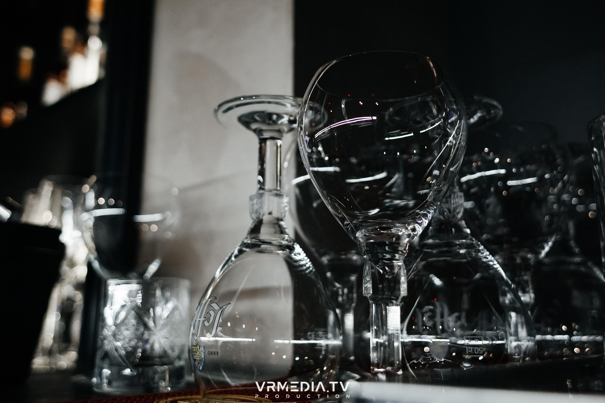 «Summer: ON» в караоке-баре «Volna»