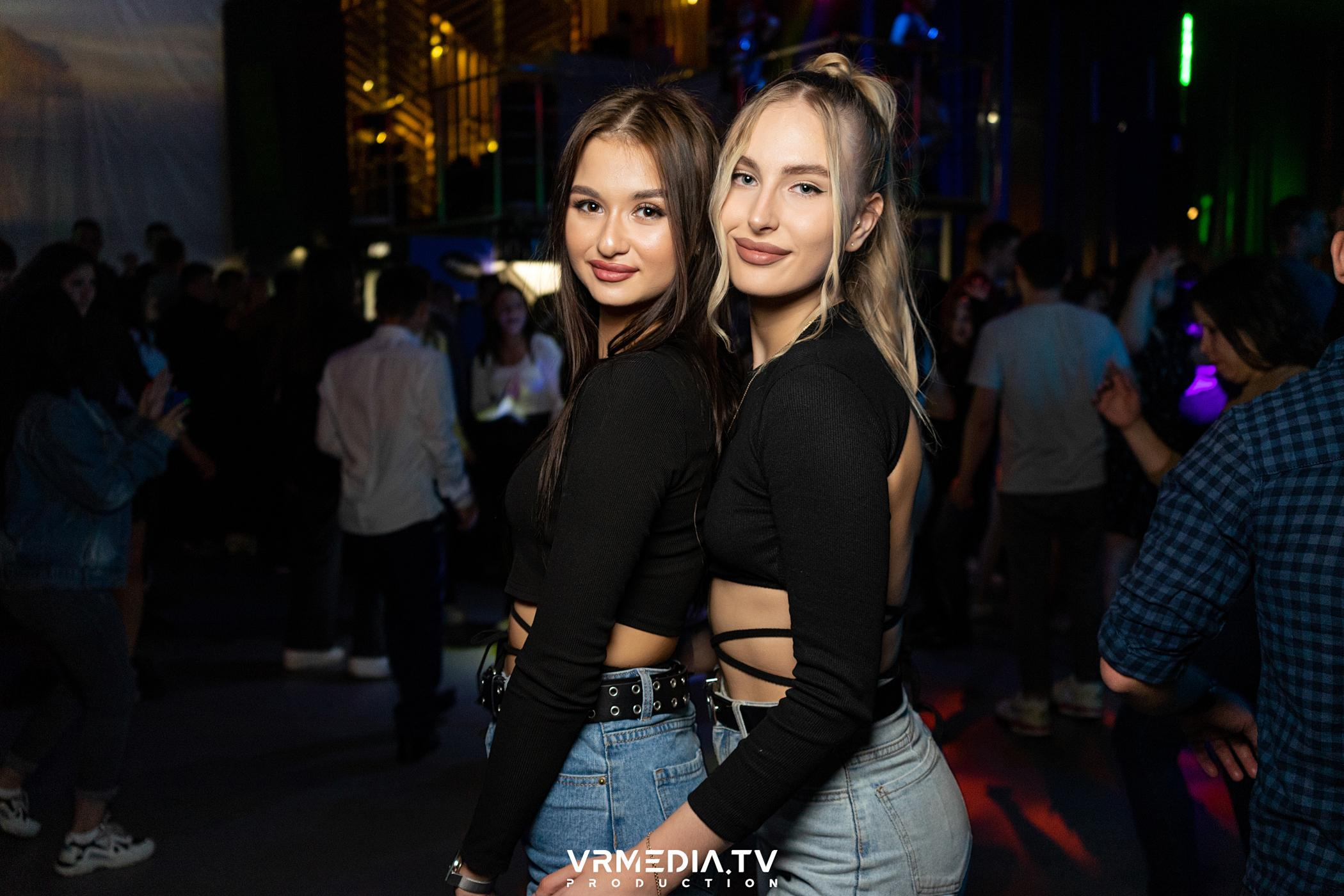 Выходные в баре «DOSKI»