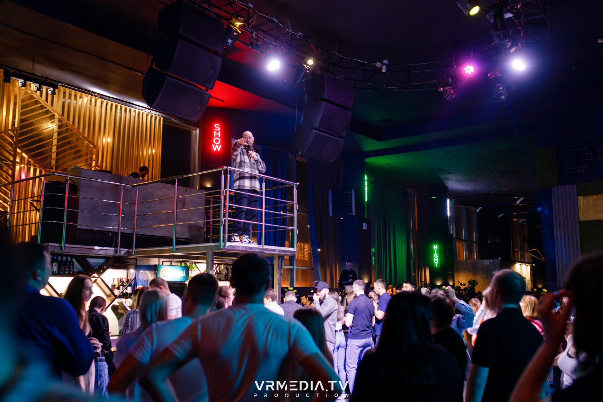 Выходные в баре «DOSKI»