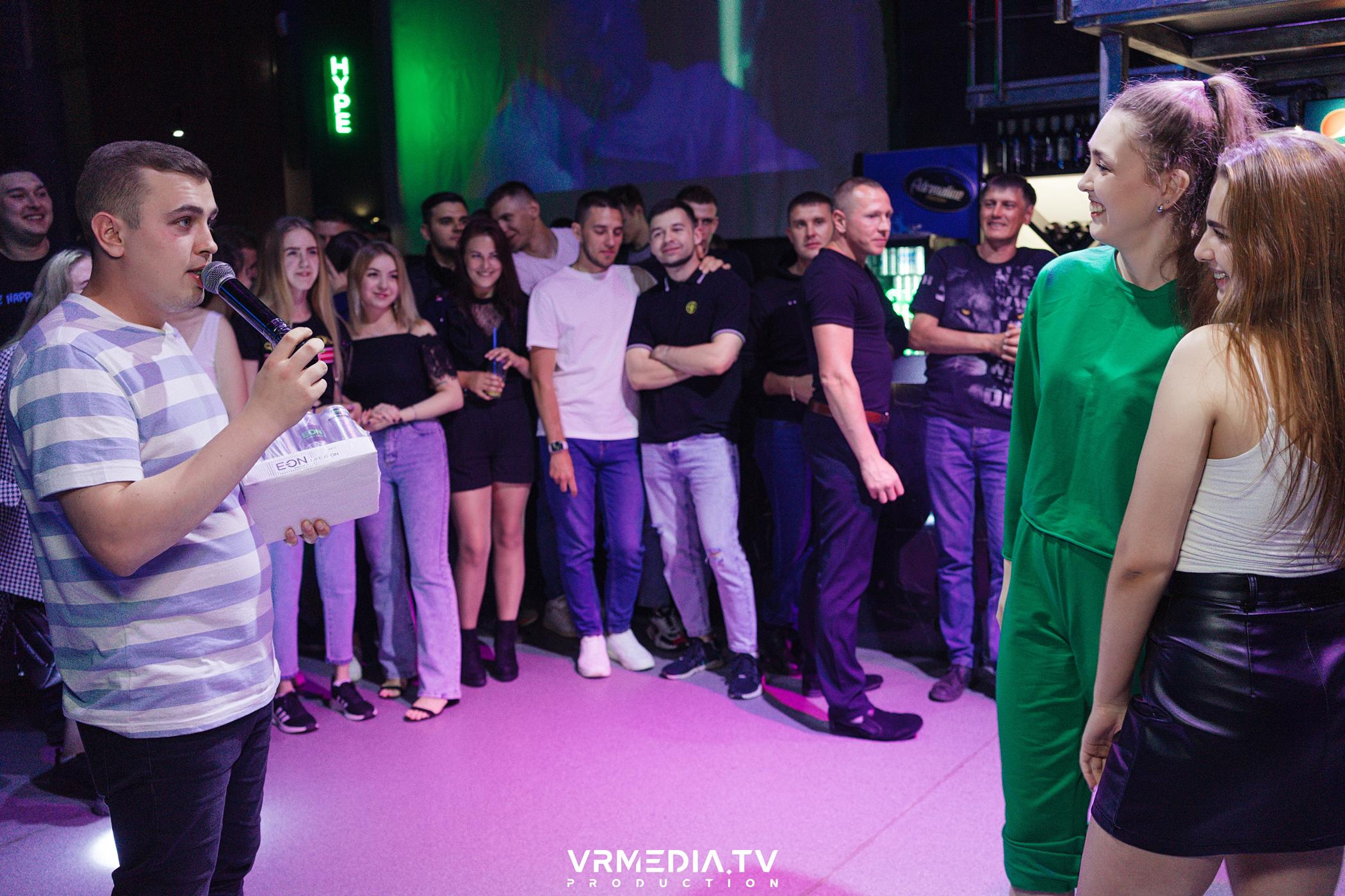 Выходные в баре «DOSKI»