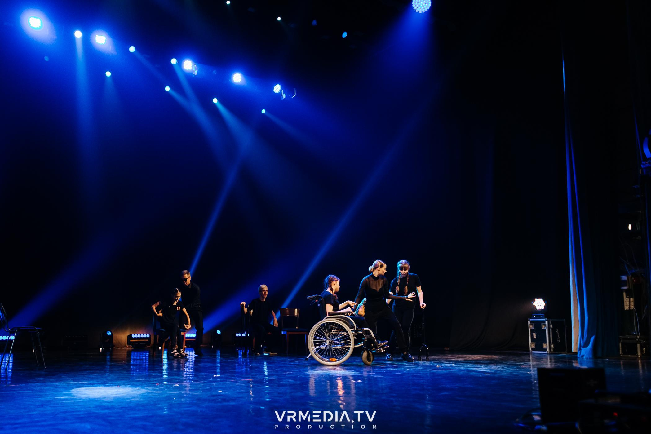 Пока все в доме