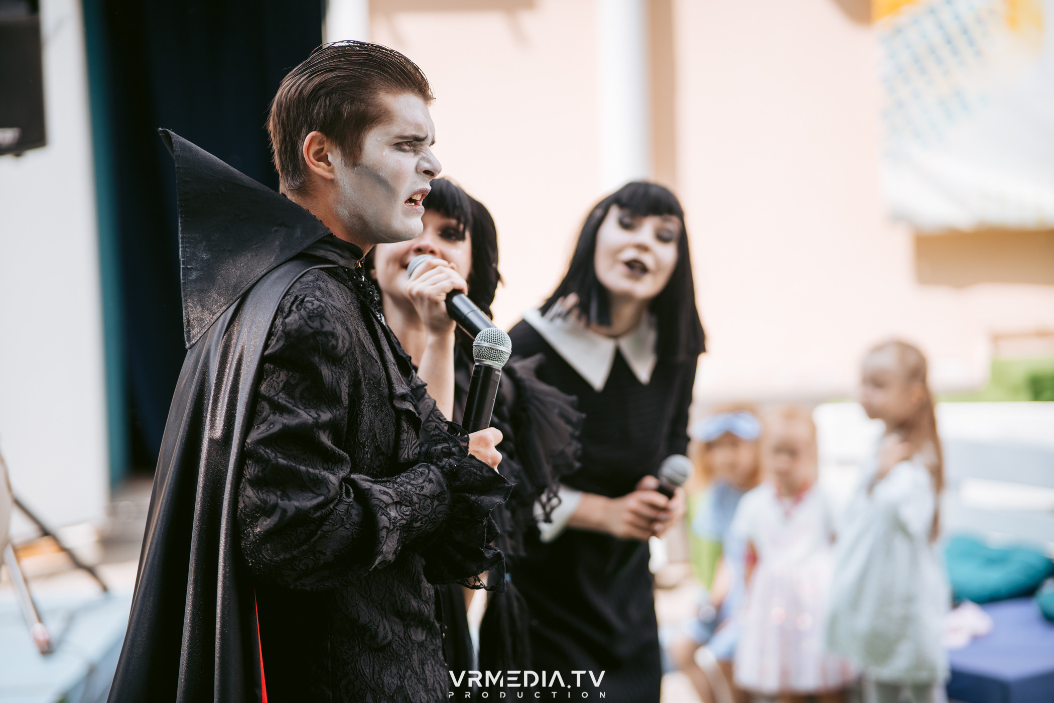 Спектакль «Монстры на каникулах» от студии чудес «Алиса»