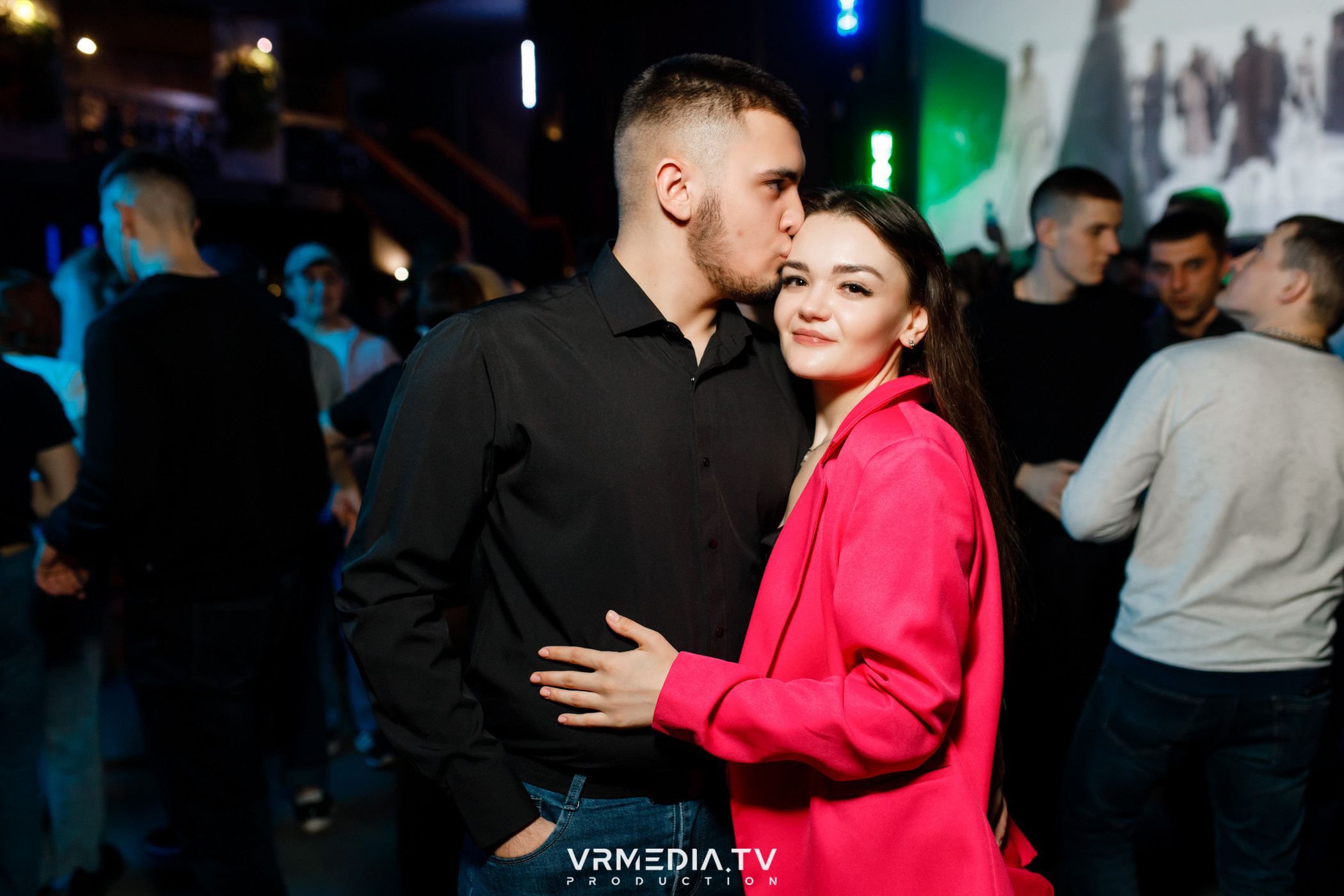 Выходные в баре «DOSKI»