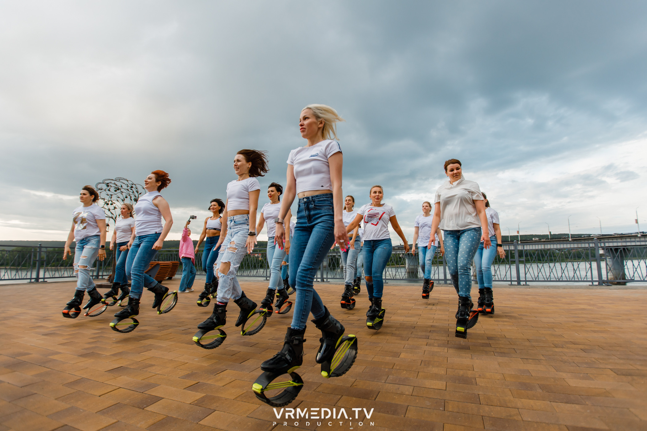 Открытая тренировка «Kangoo jumps»