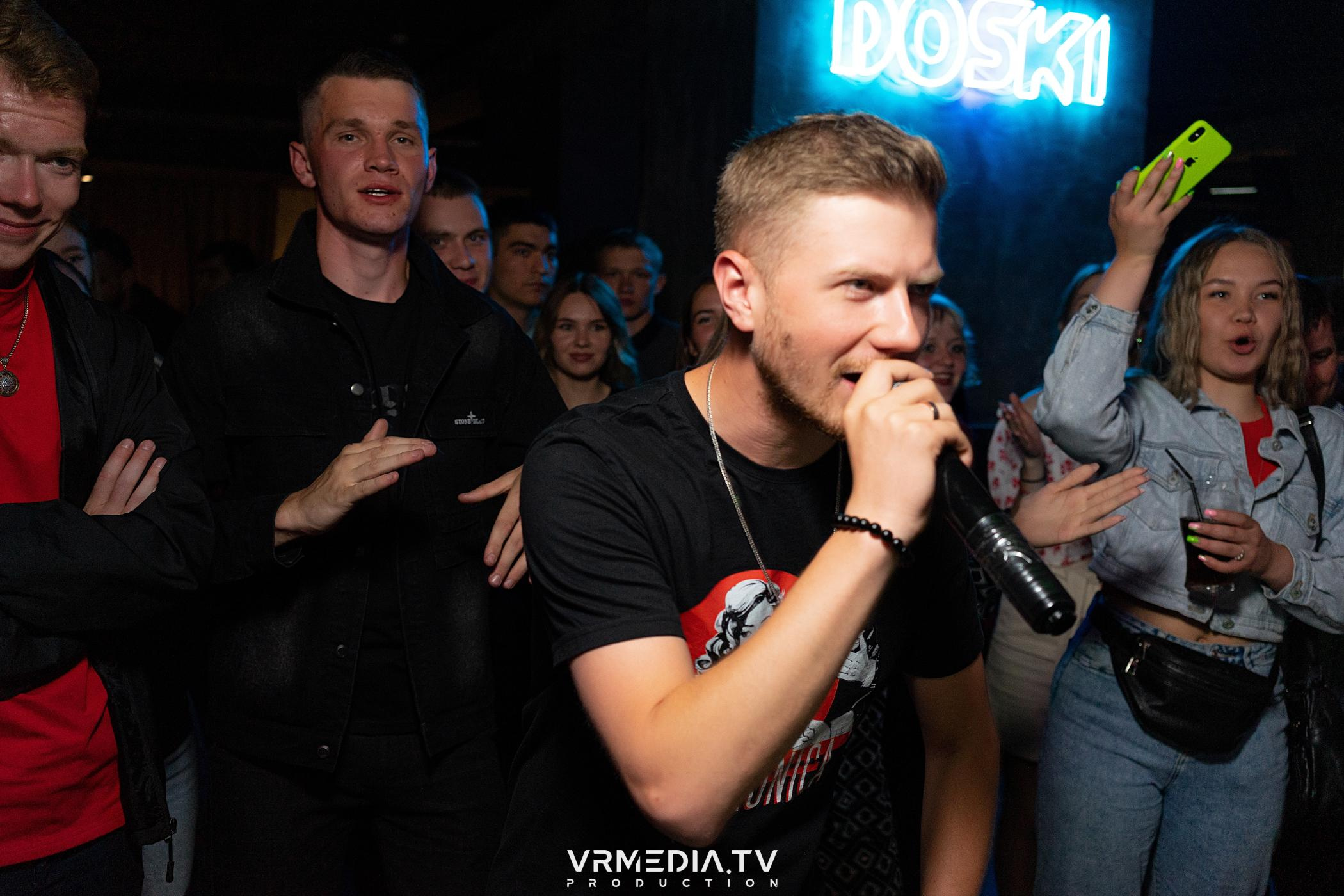 Выходные в баре «DOSKI»