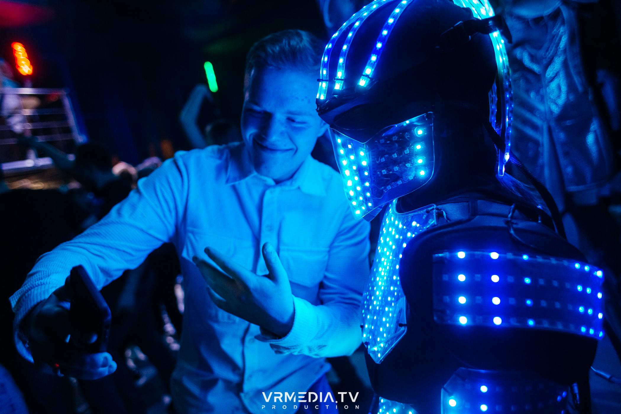 Выходные в баре «DOSKI»