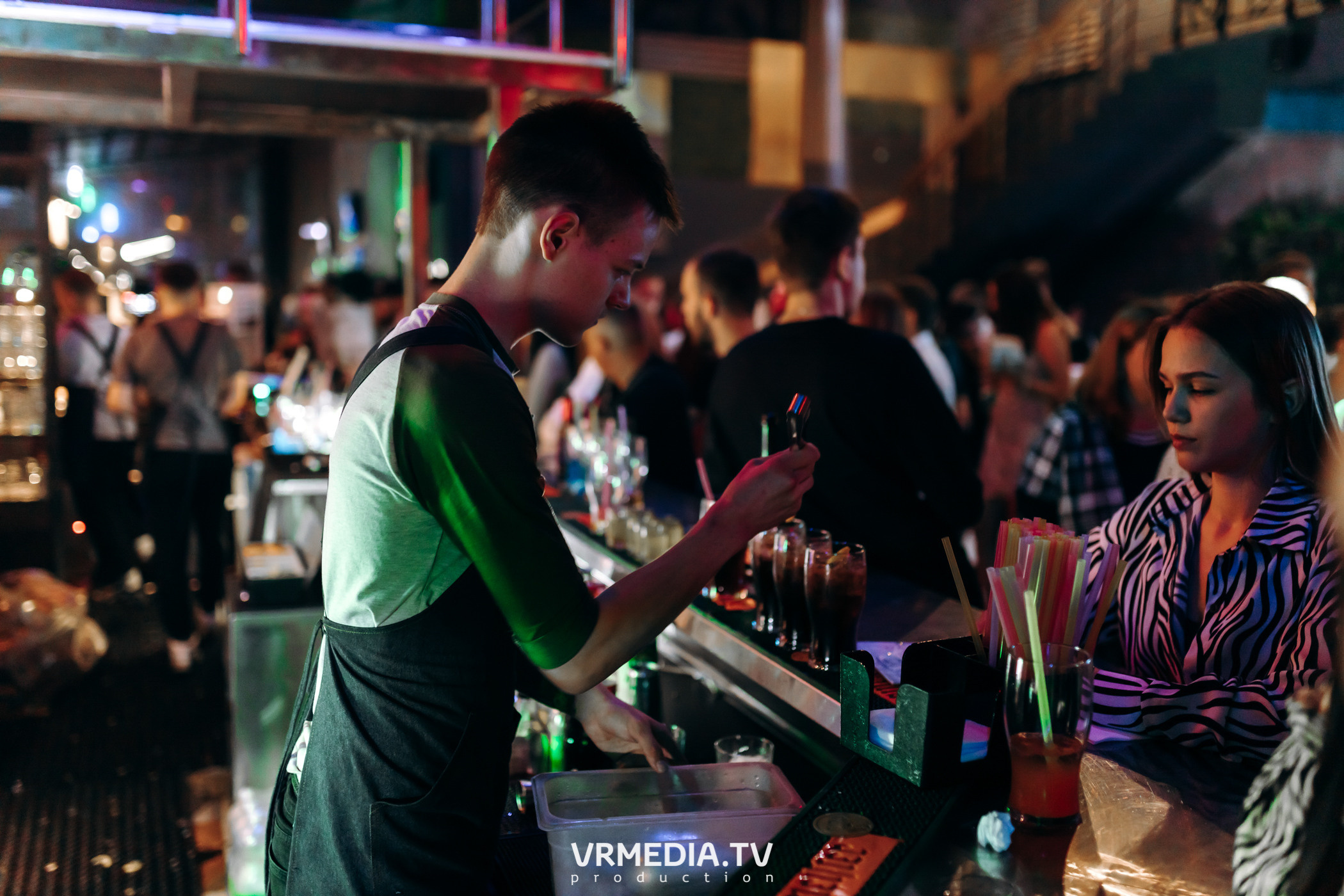 Выходные в баре «DOSKI»