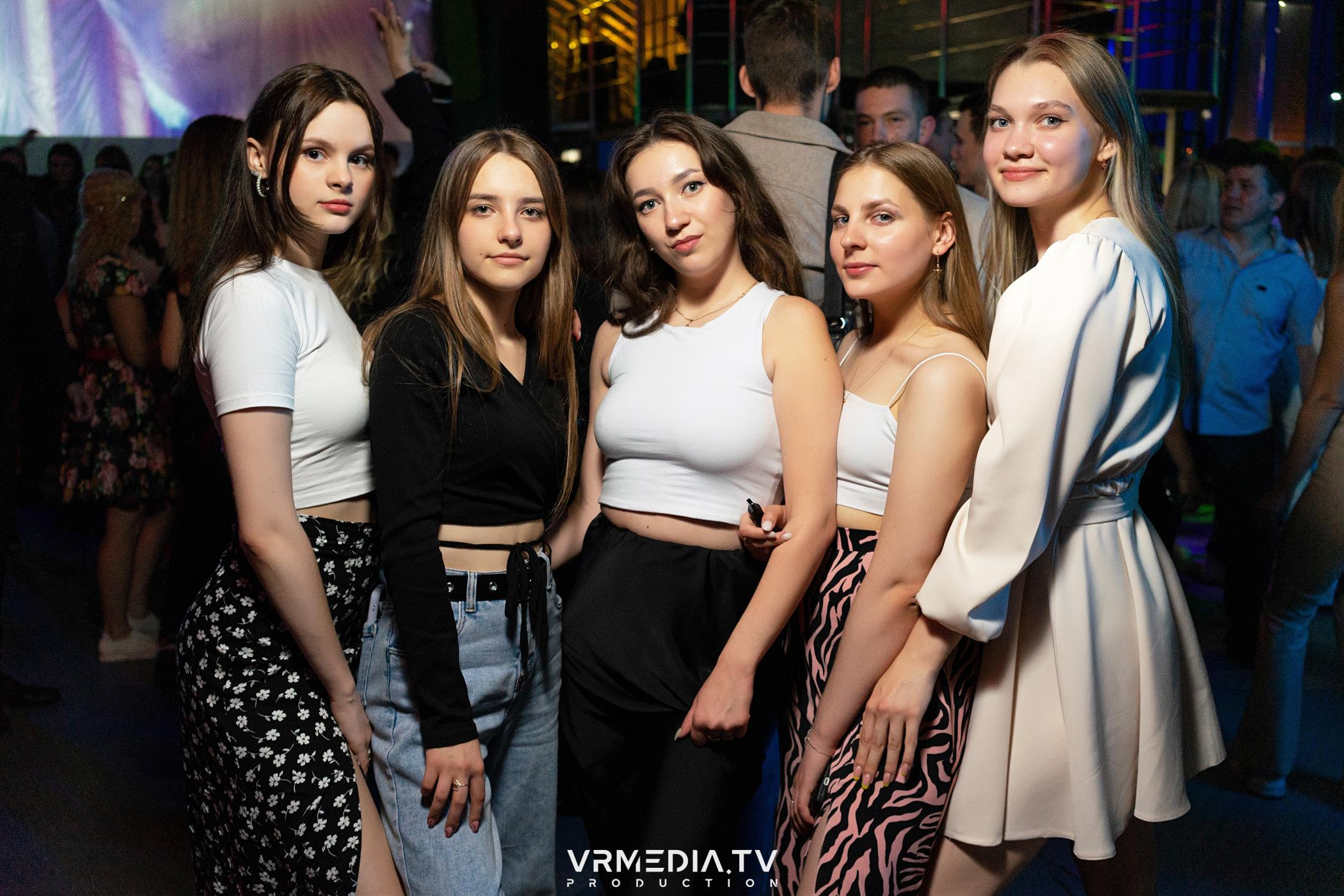 Выходные в баре «DOSKI»