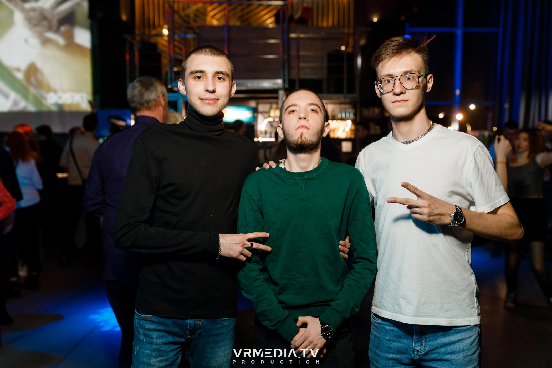 Выходные в баре «DOSKI»