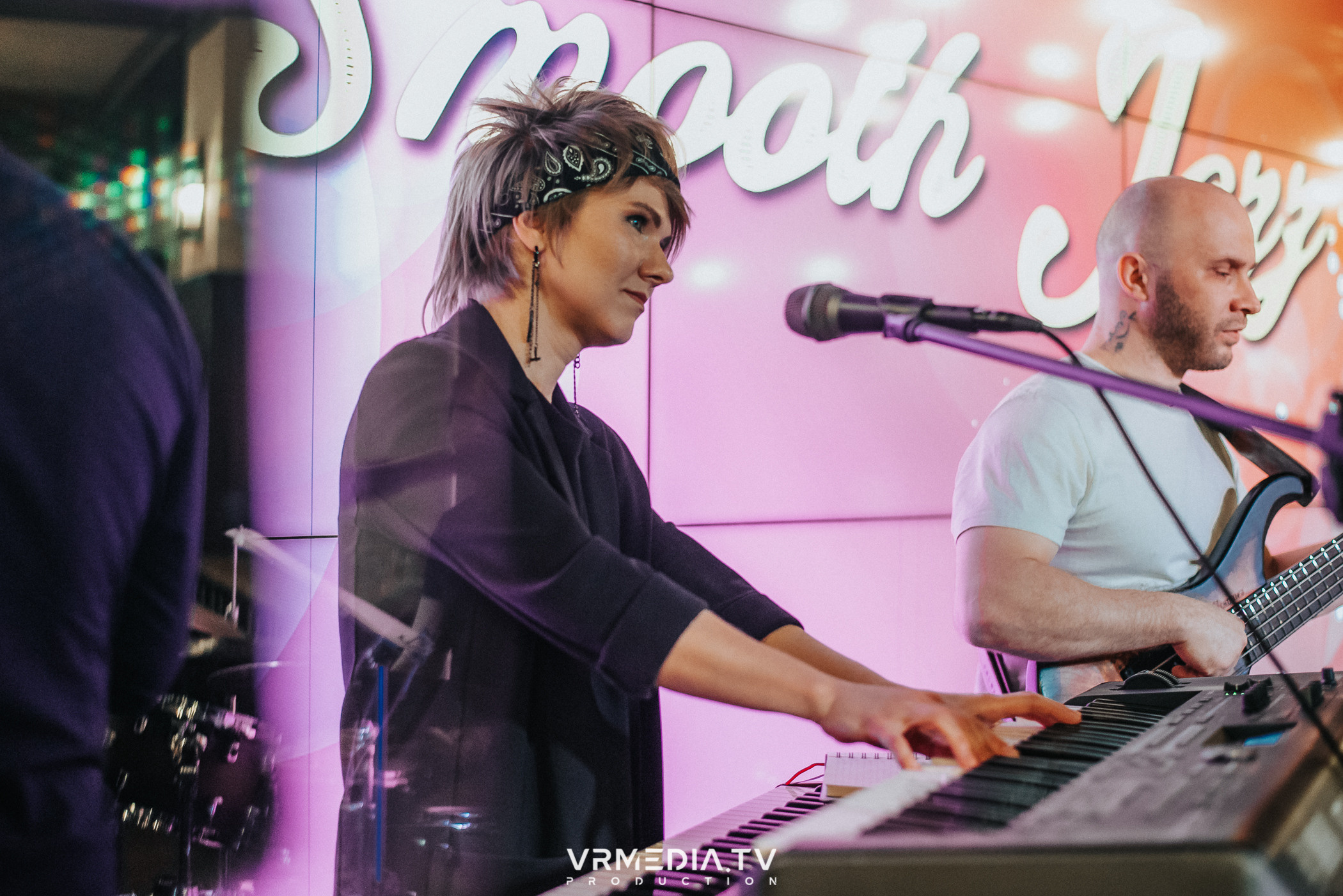 Джазовая среда: Smooth Jazz