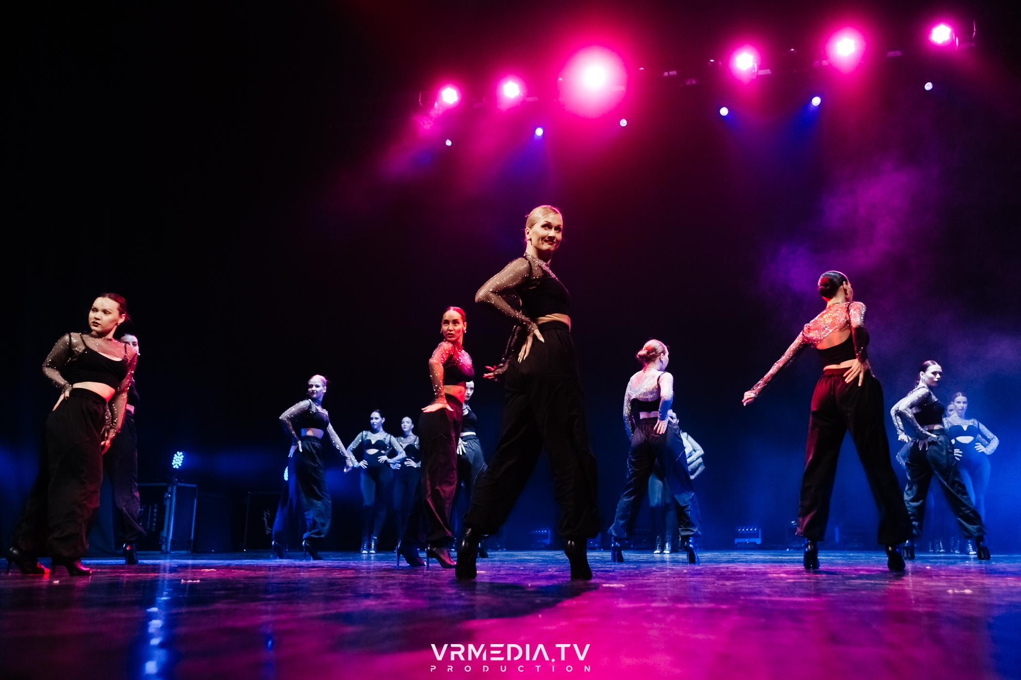 Пока все в доме