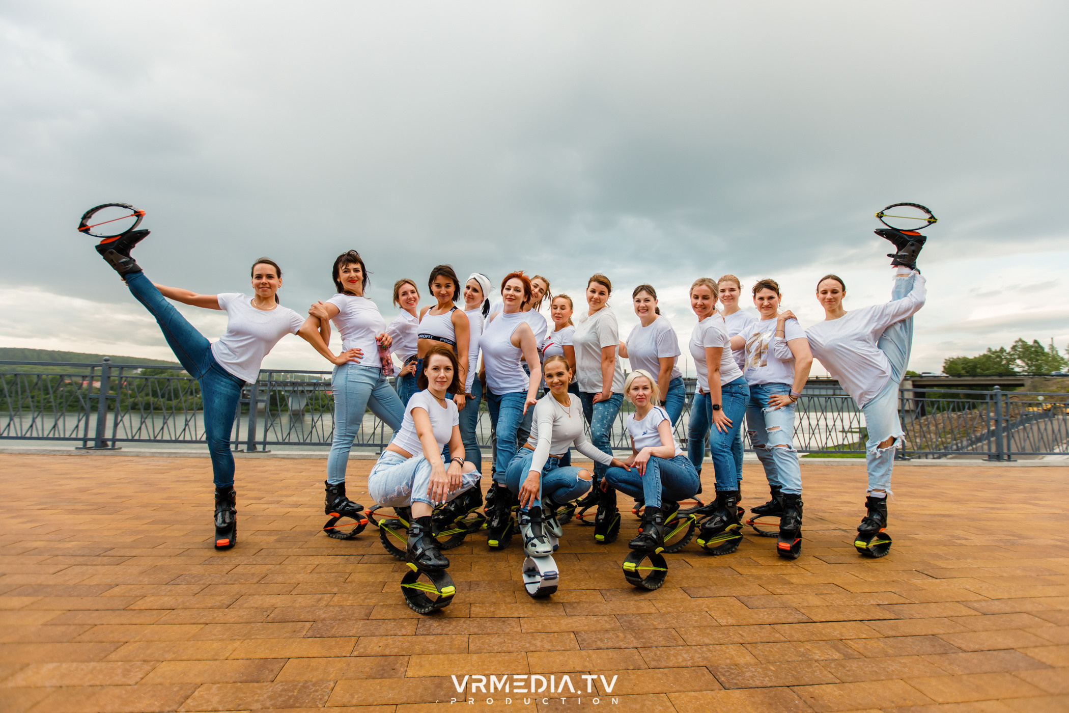 Открытая тренировка «Kangoo jumps»