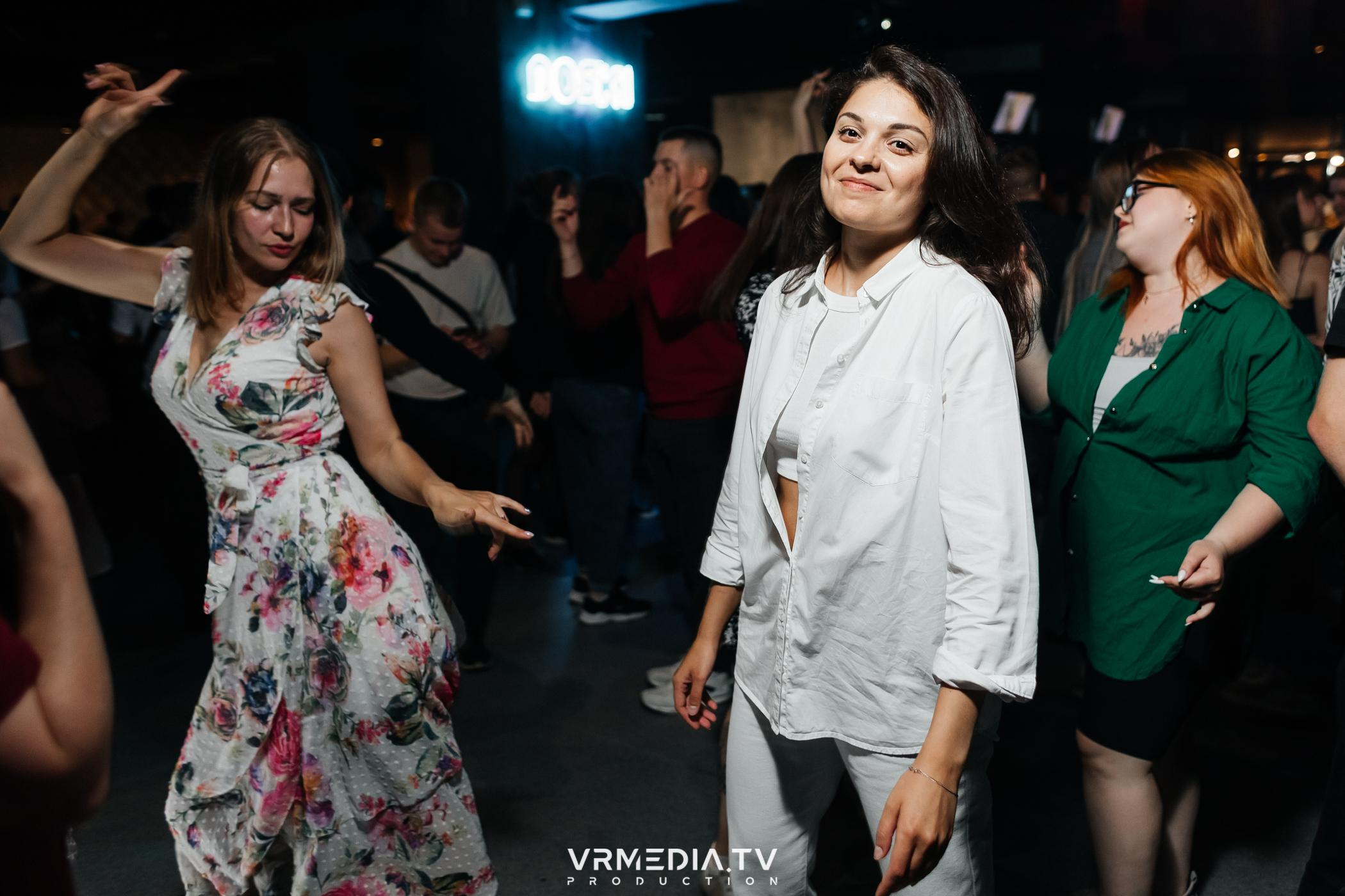 Выходные в баре «DOSKI»