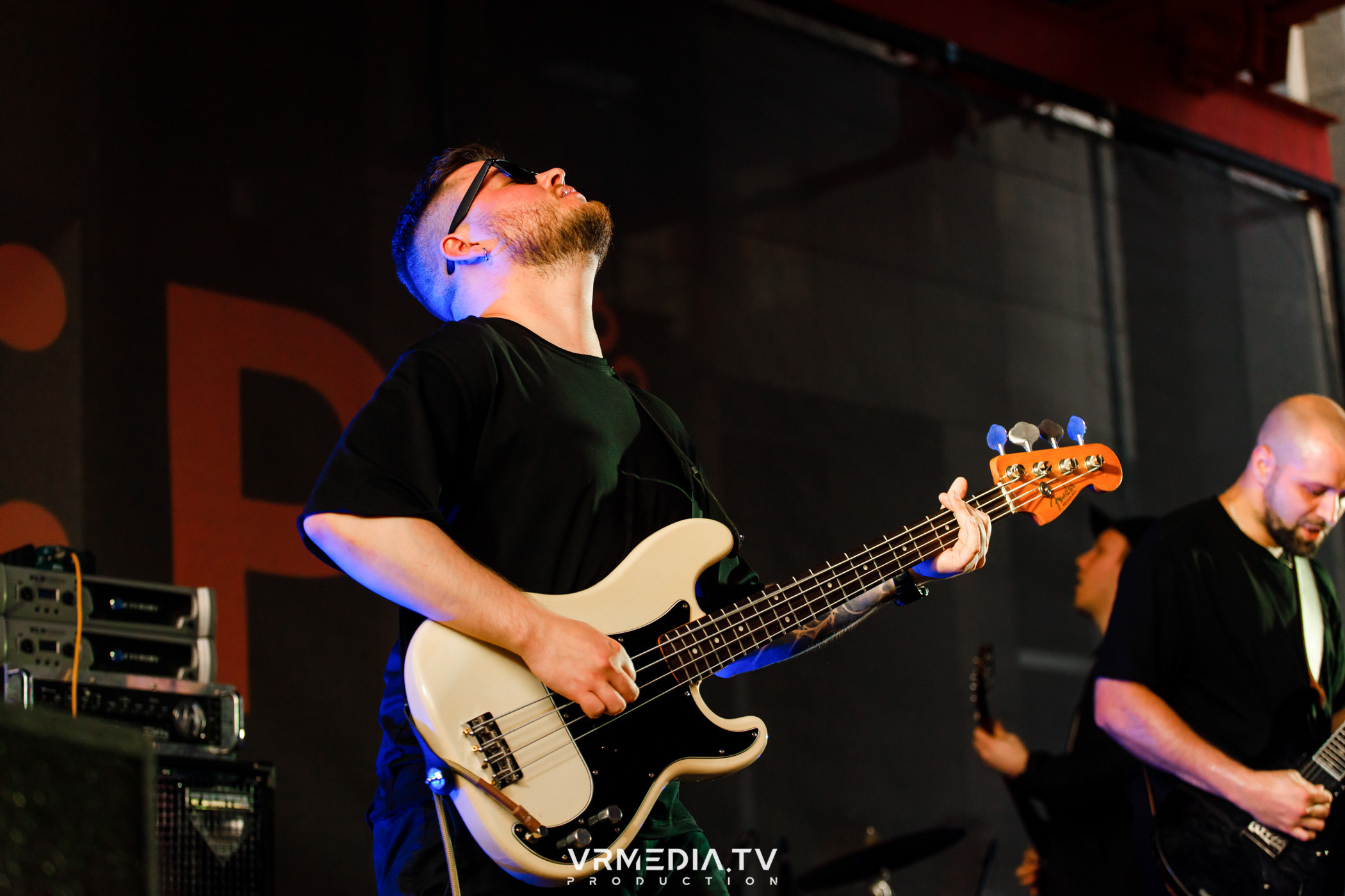 XVIII открытый городской рок-фестиваль «Над землёй» в культурном прост