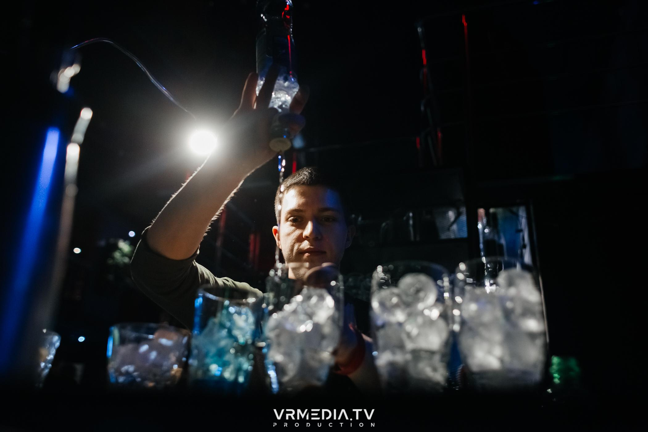 Выходные в баре «DOSKI»