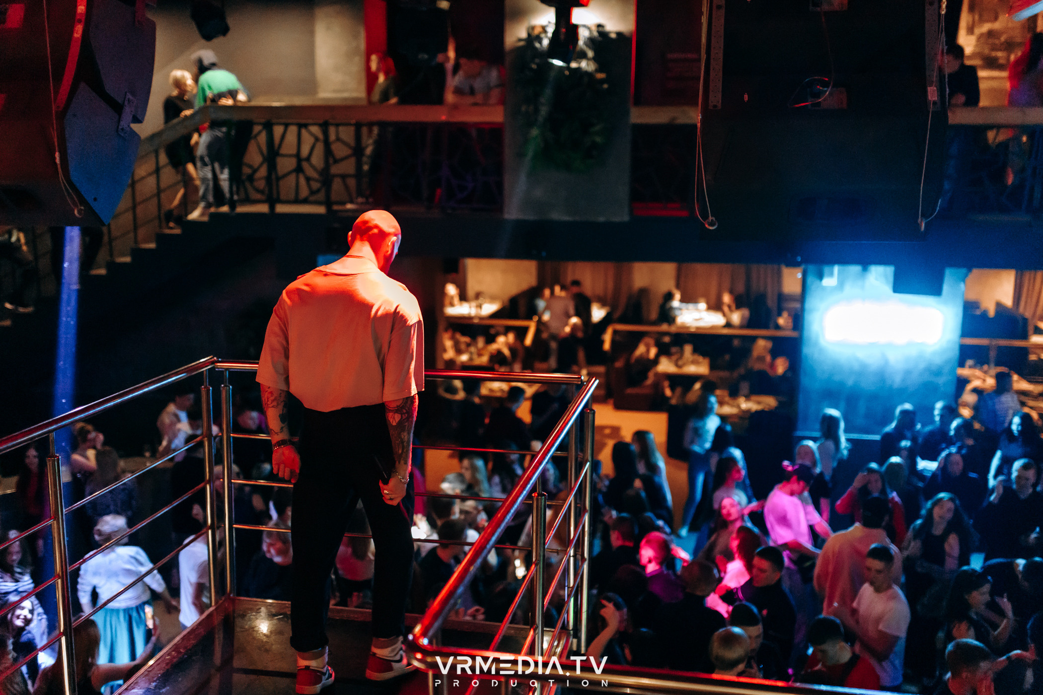 Выходные в баре «DOSKI»