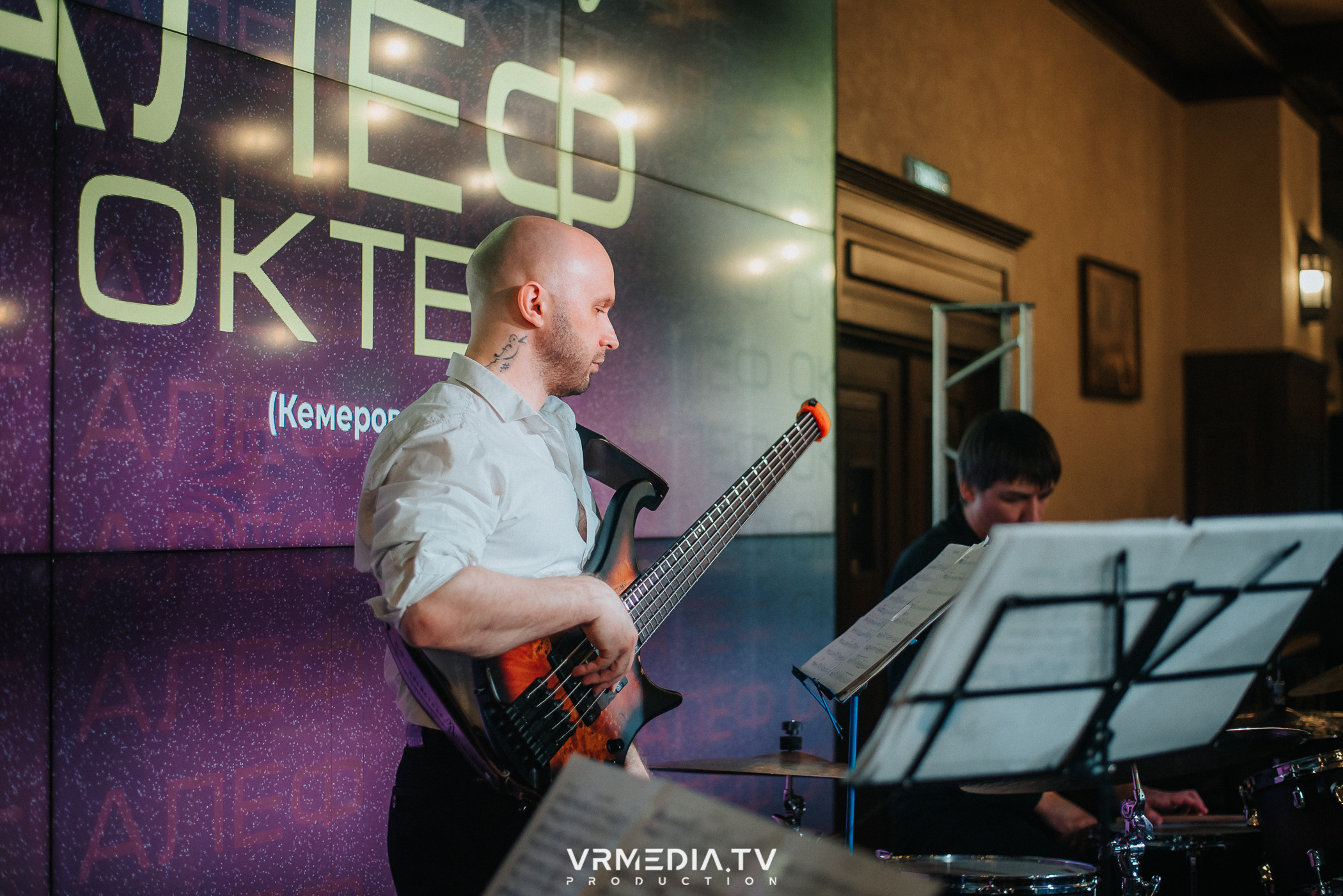 Джазовая среда: Алеф Октет