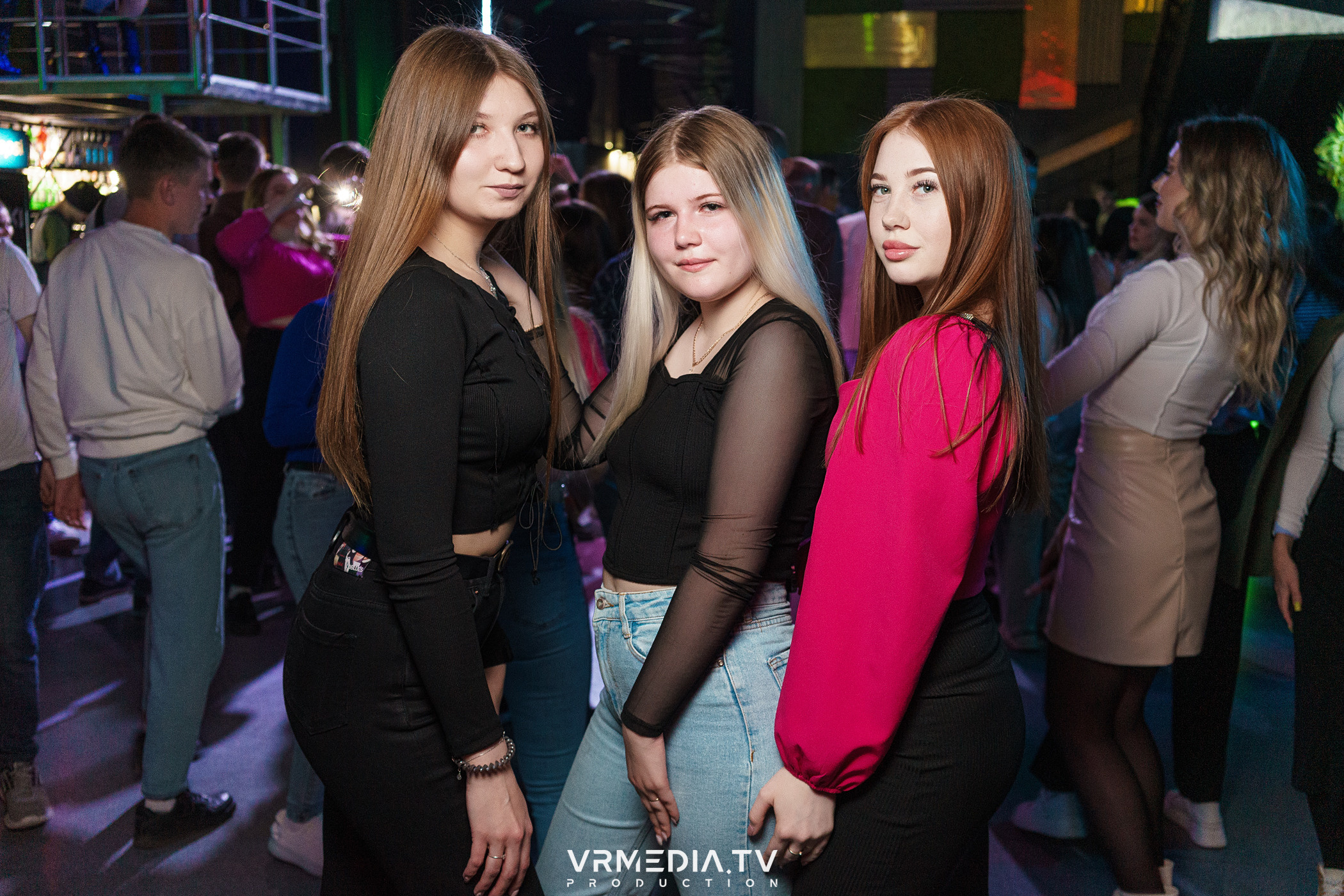 Выходные в баре «DOSKI»