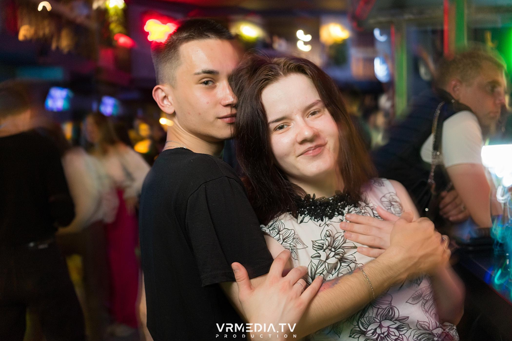 Выходные в баре «DOSKI»