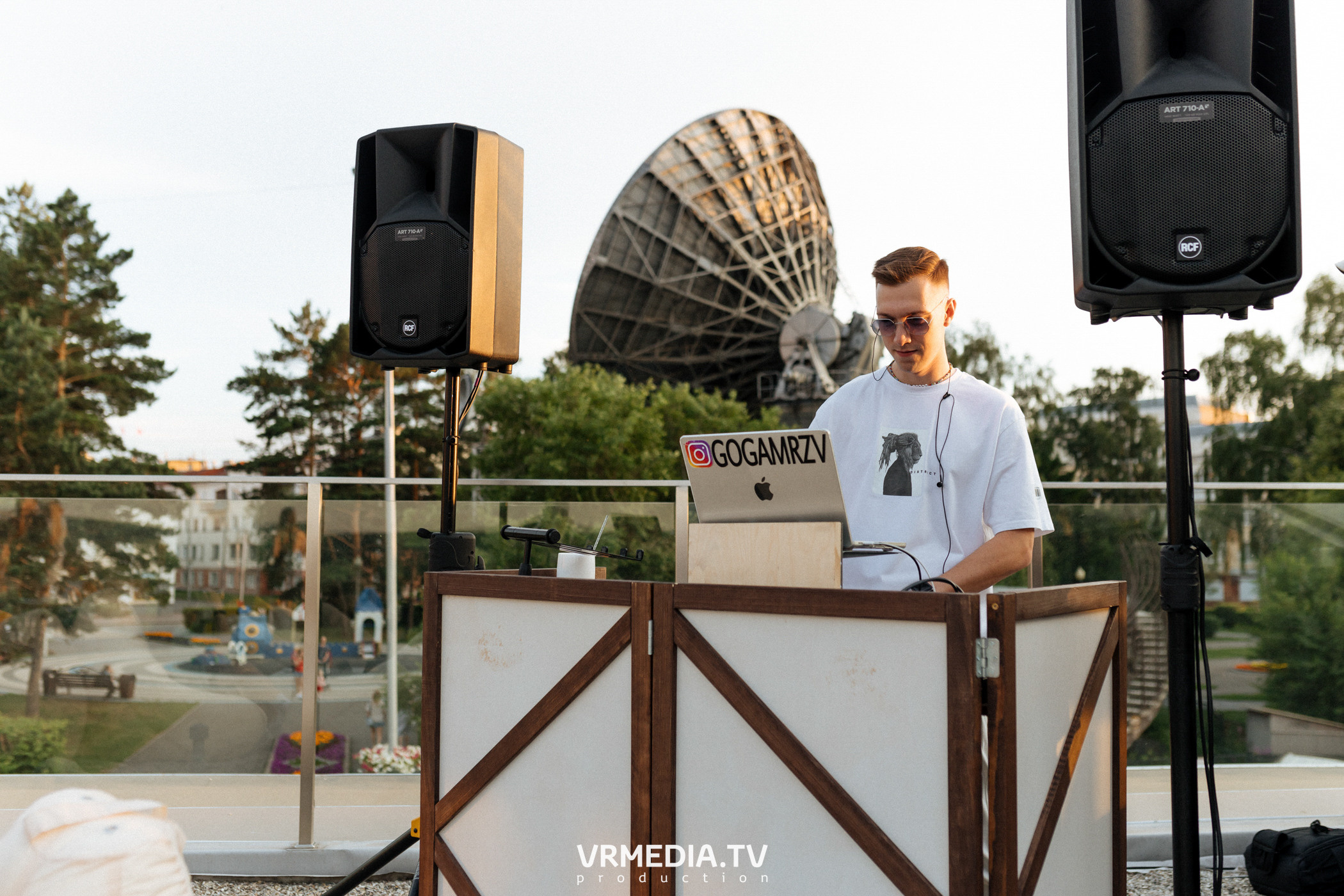 «Среда — маленькая пятница» в Magic Coffee