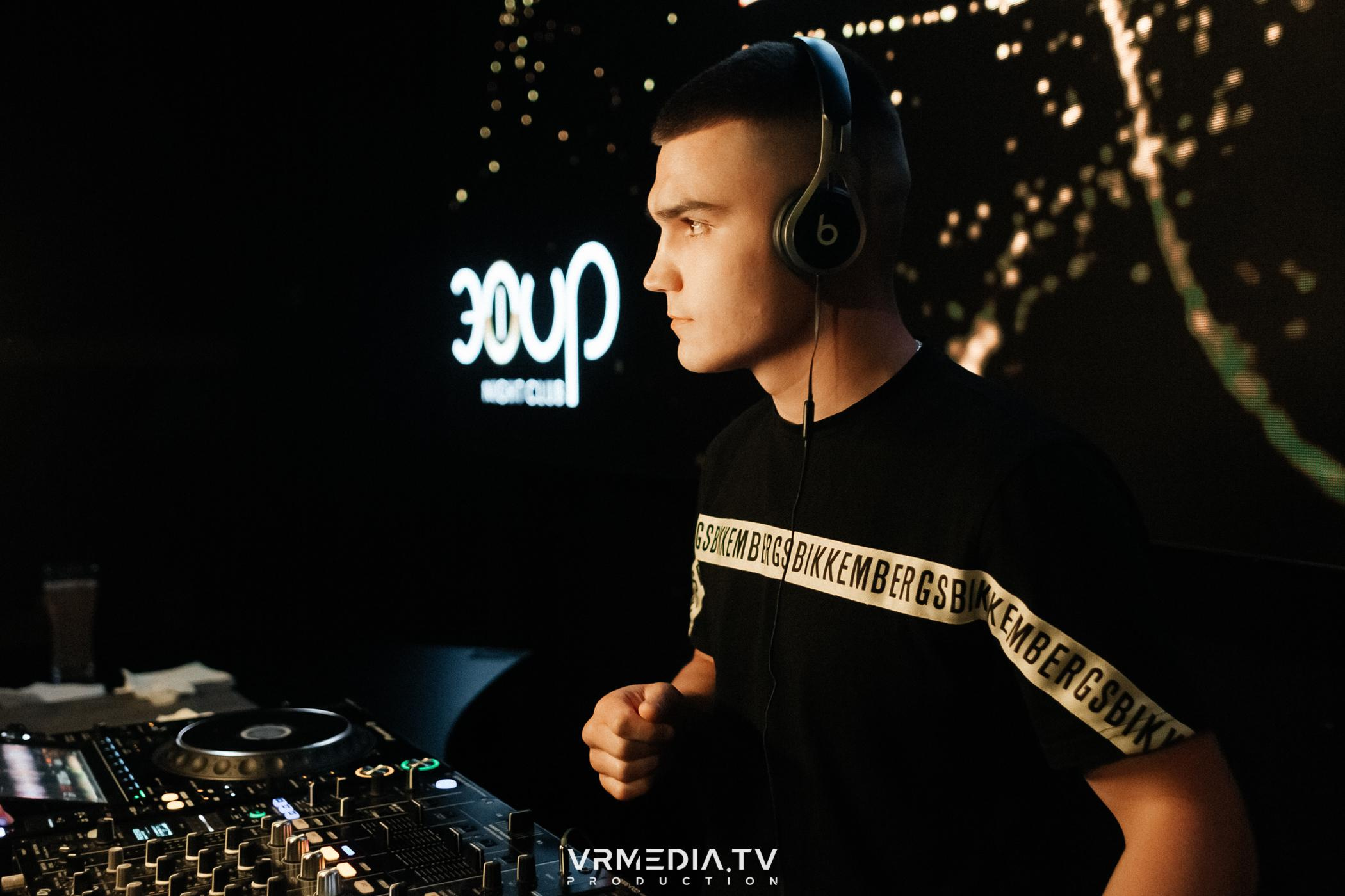 Выпускной школы диджеинга «Атмосфера»