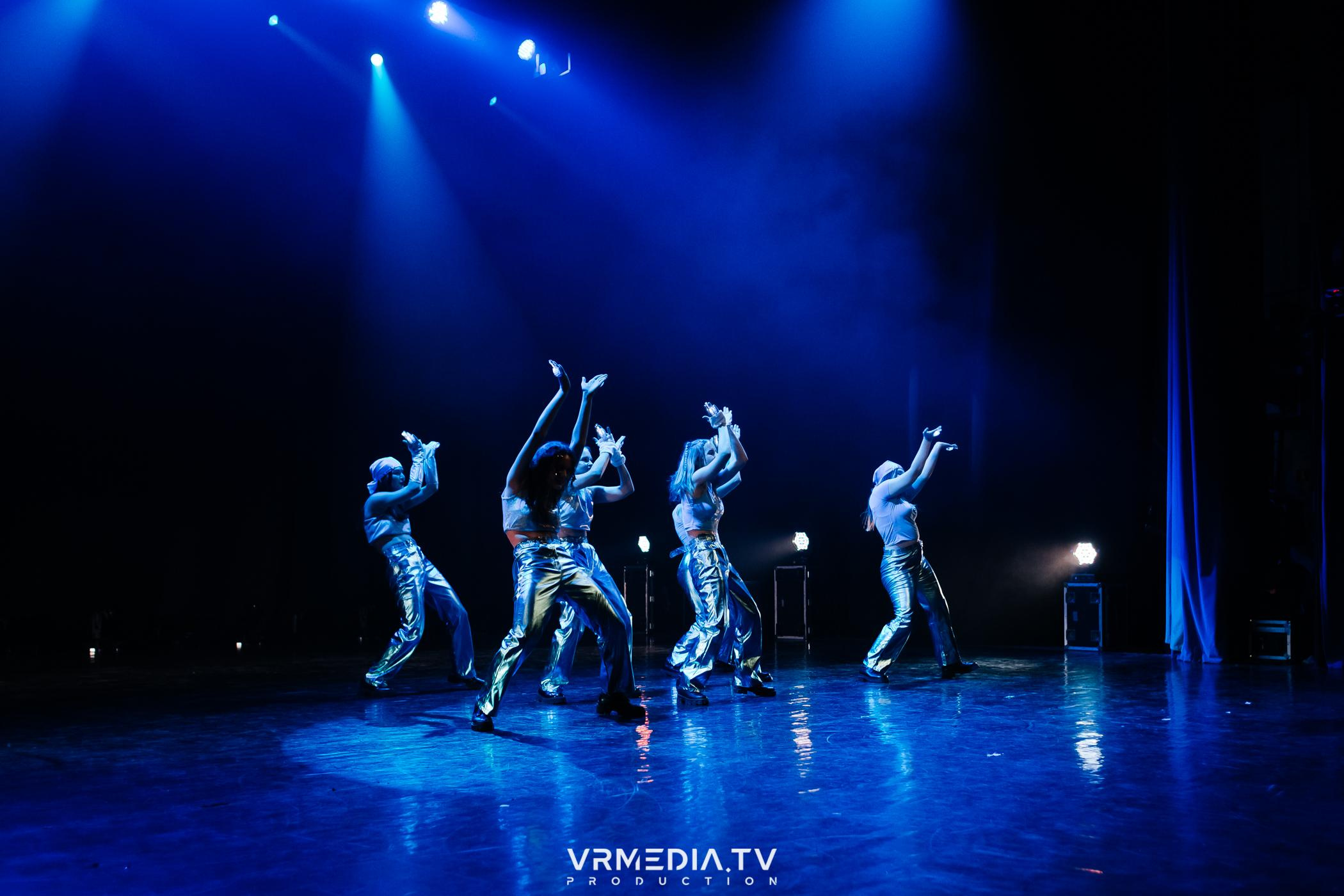 Пока все в доме