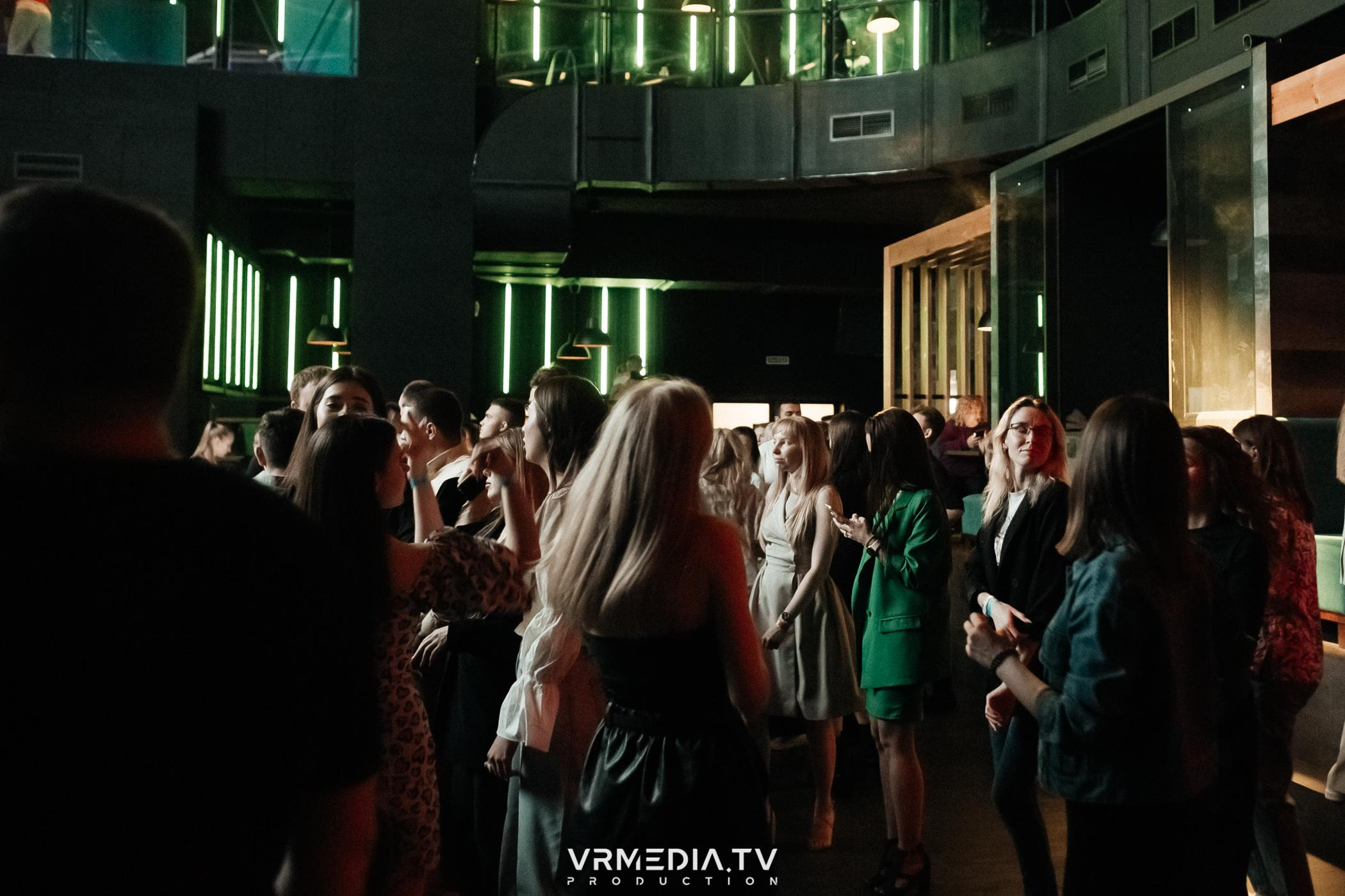 Выпускной школы диджеинга «Атмосфера»