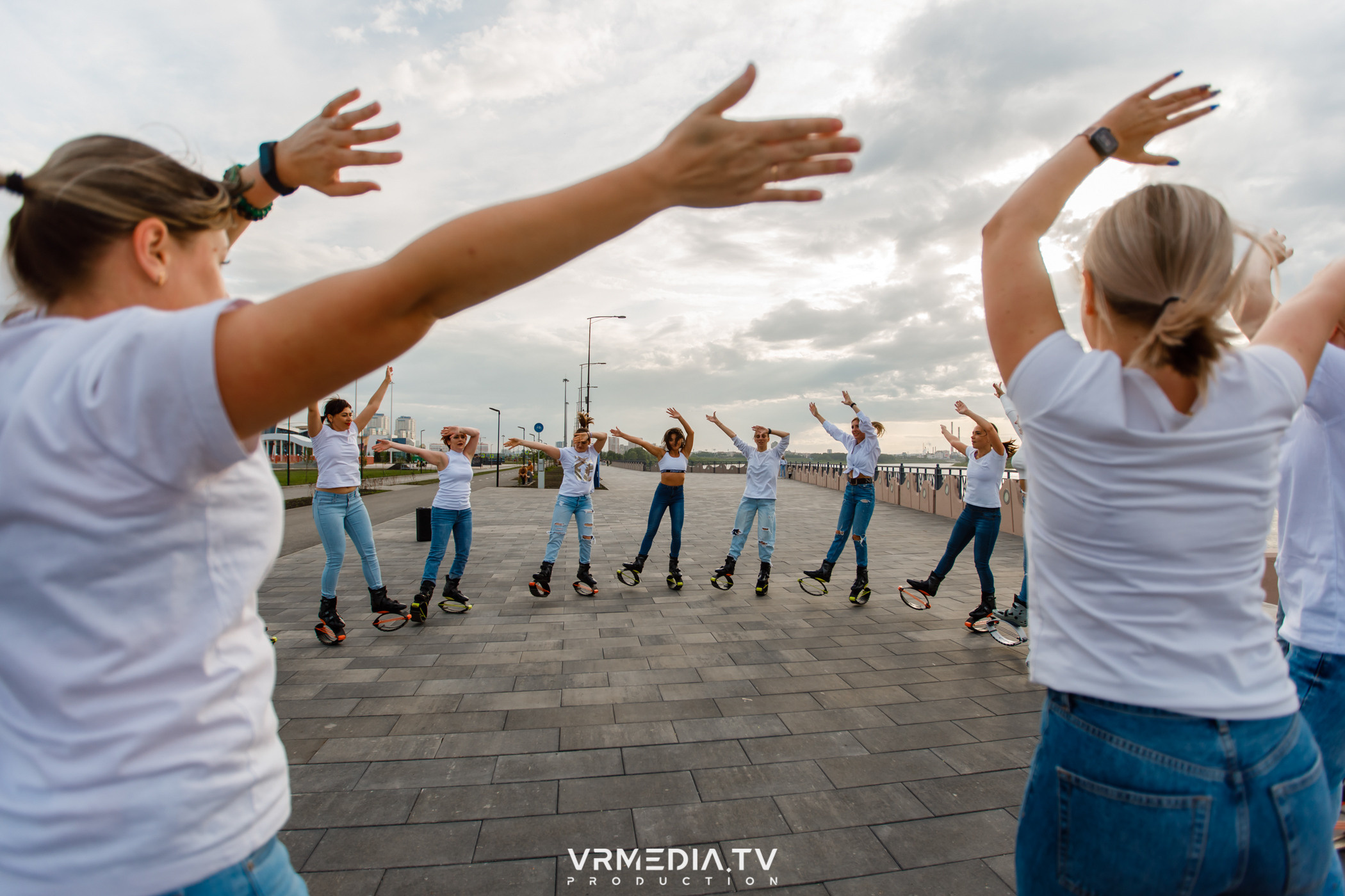 Открытая тренировка «Kangoo jumps»