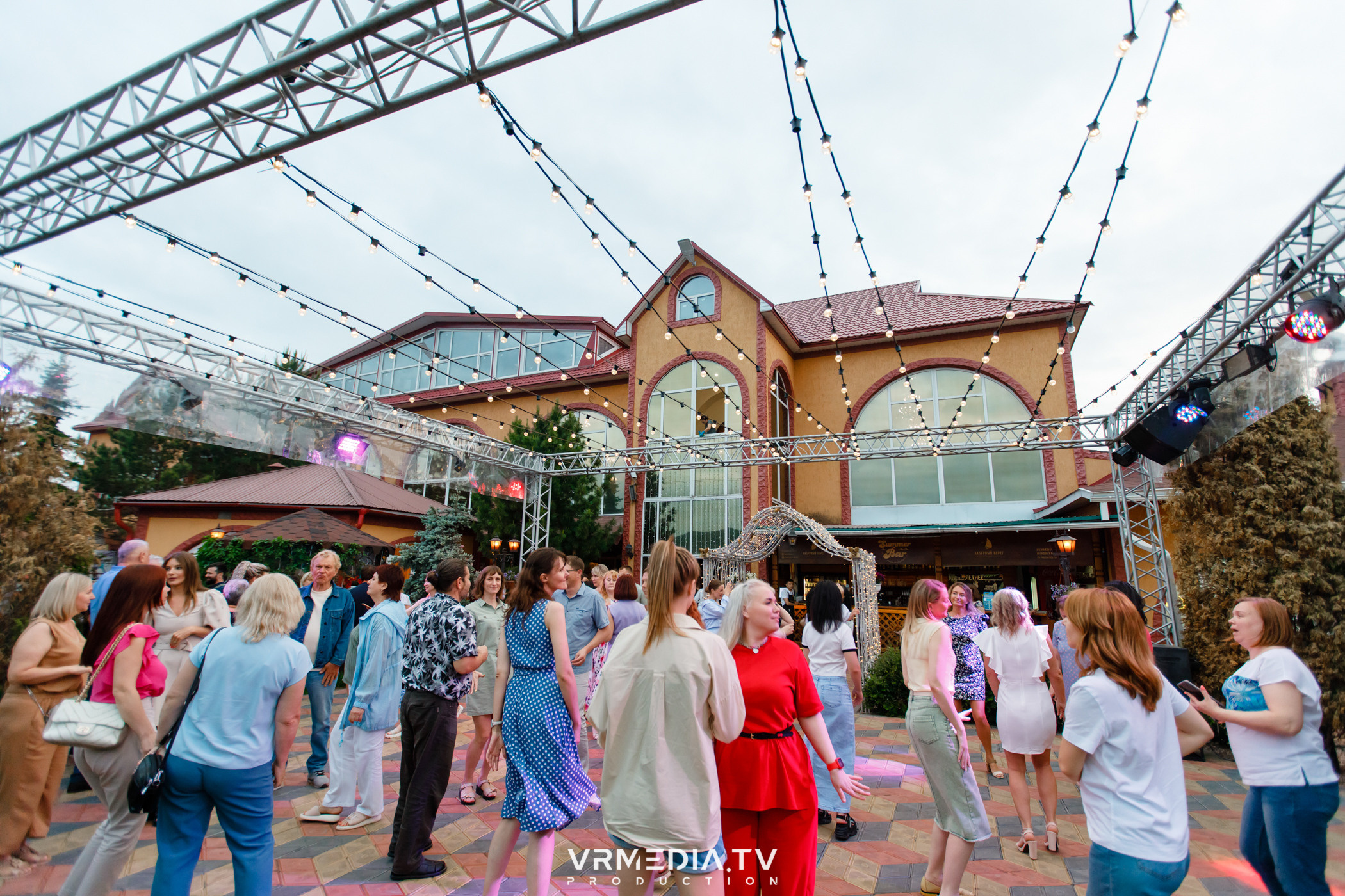 Выходные в ресторане «Лазурный берег»