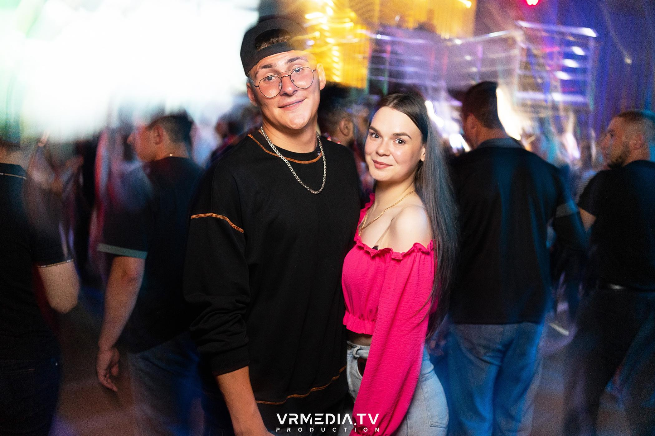 Выходные в баре «DOSKI»