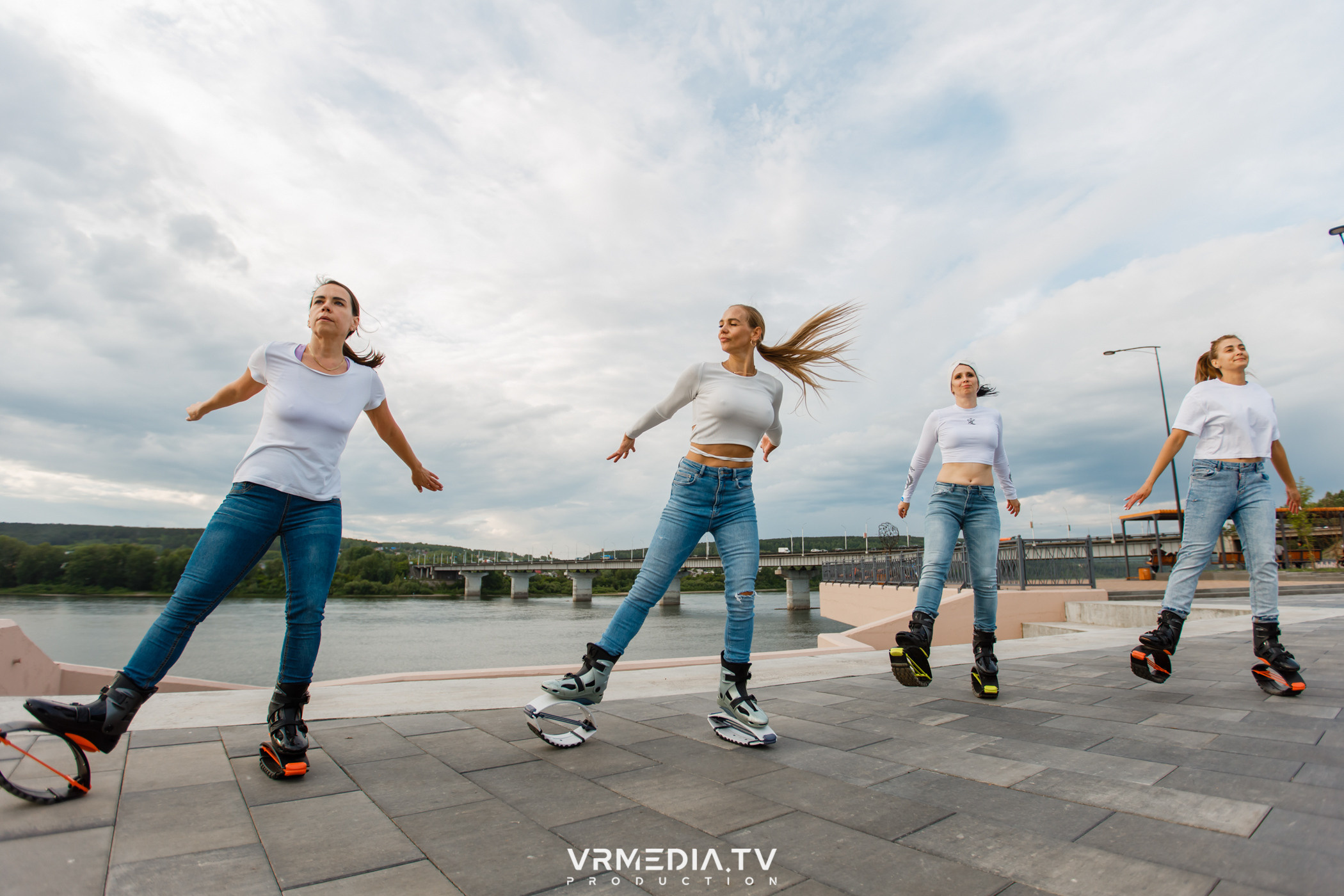 Открытая тренировка «Kangoo jumps»