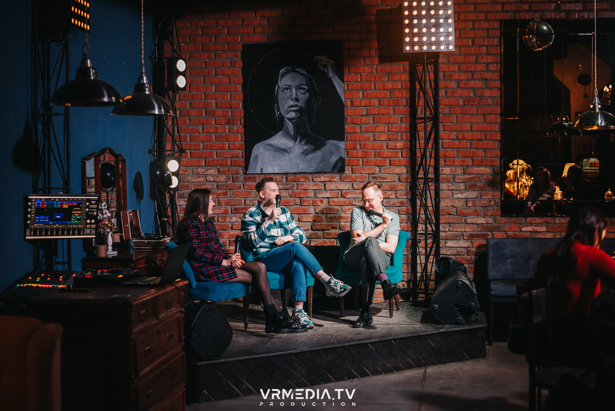 «ДАВАЙ ЧЕСТНО?» в баре-рюмочной «ТОЛК»