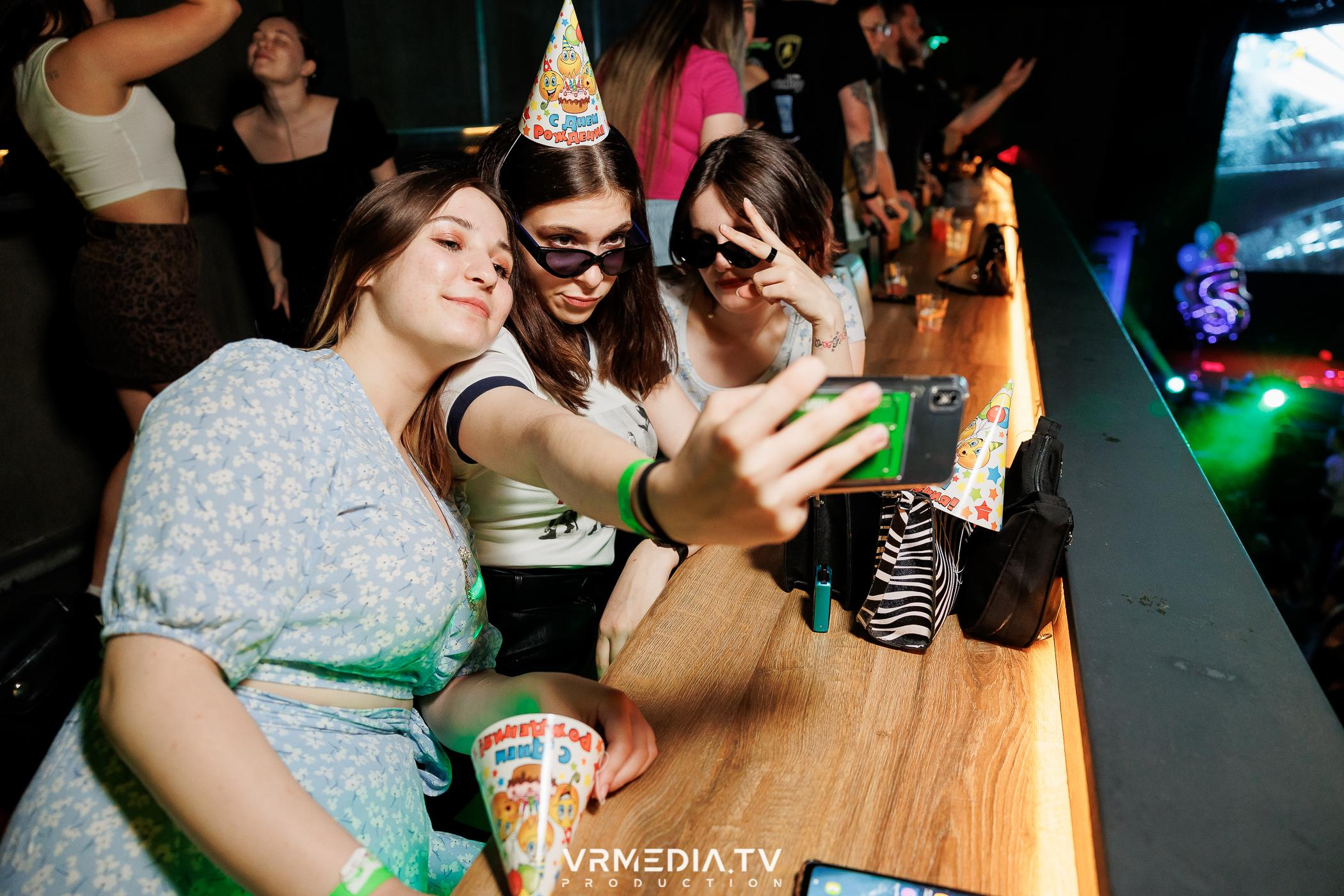 Молодость простит! 5 лет!